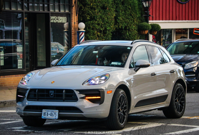 Porsche 95B Macan GTS MkII