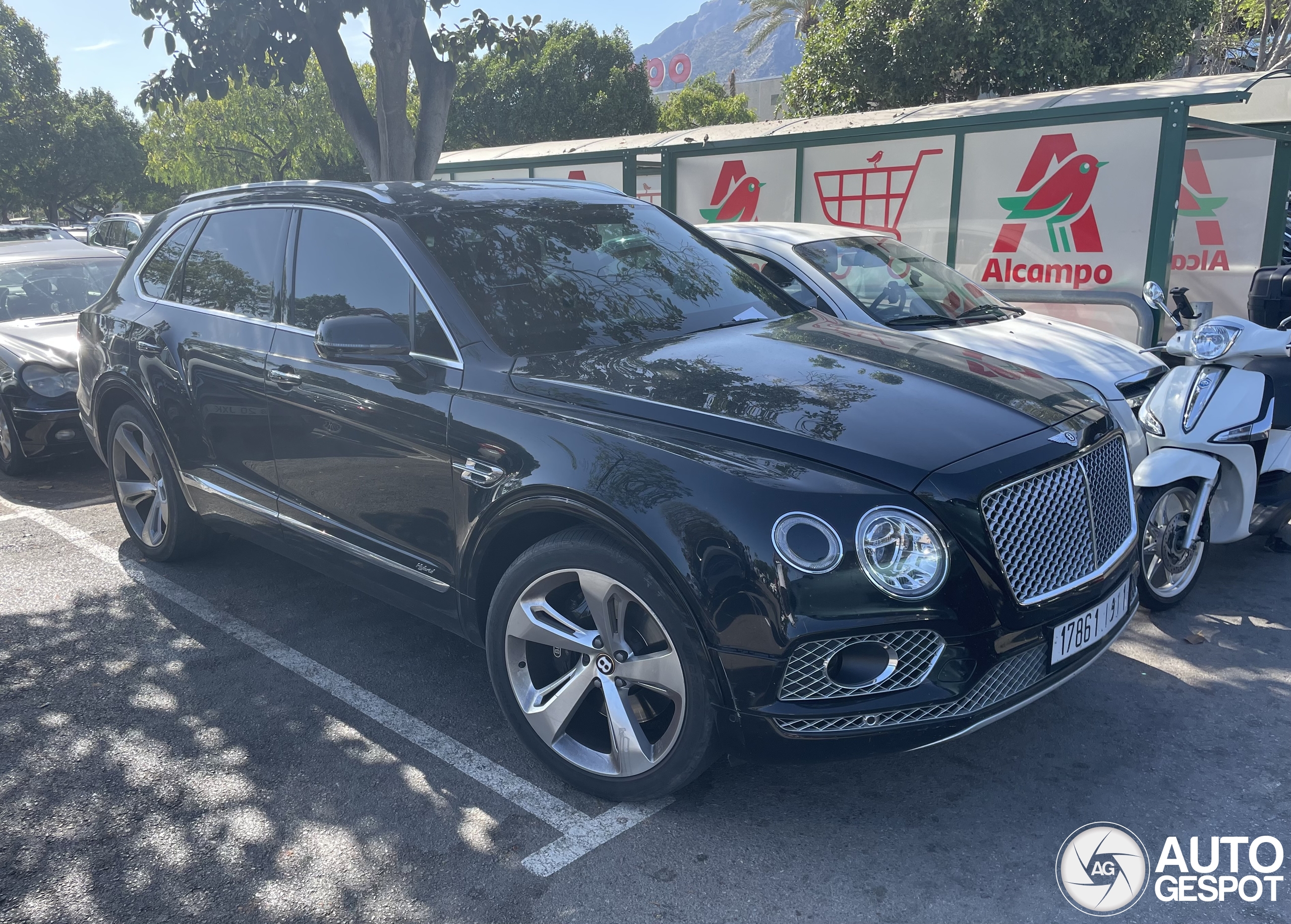 Bentley Bentayga Hybrid