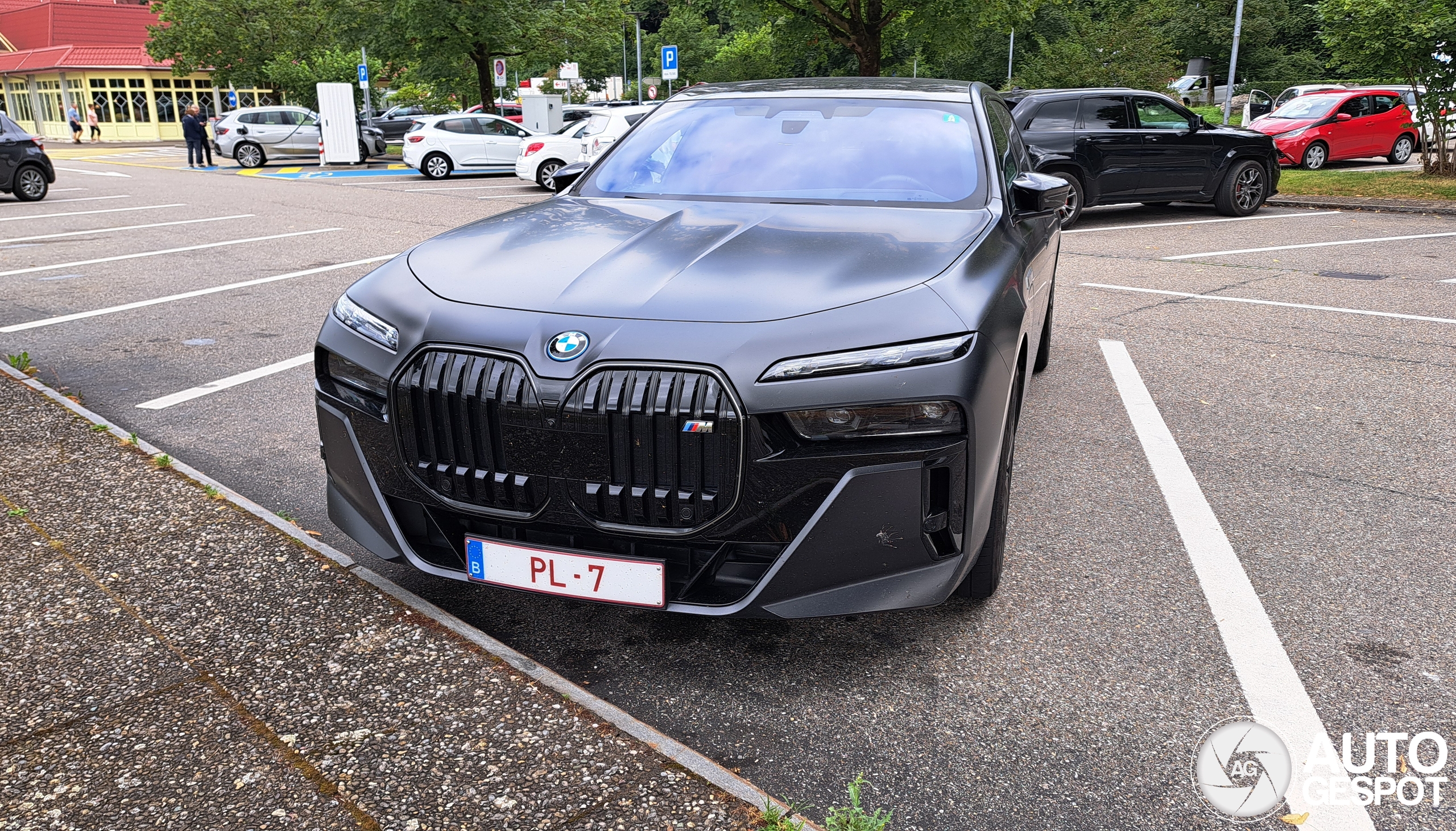 BMW M760e xDrive