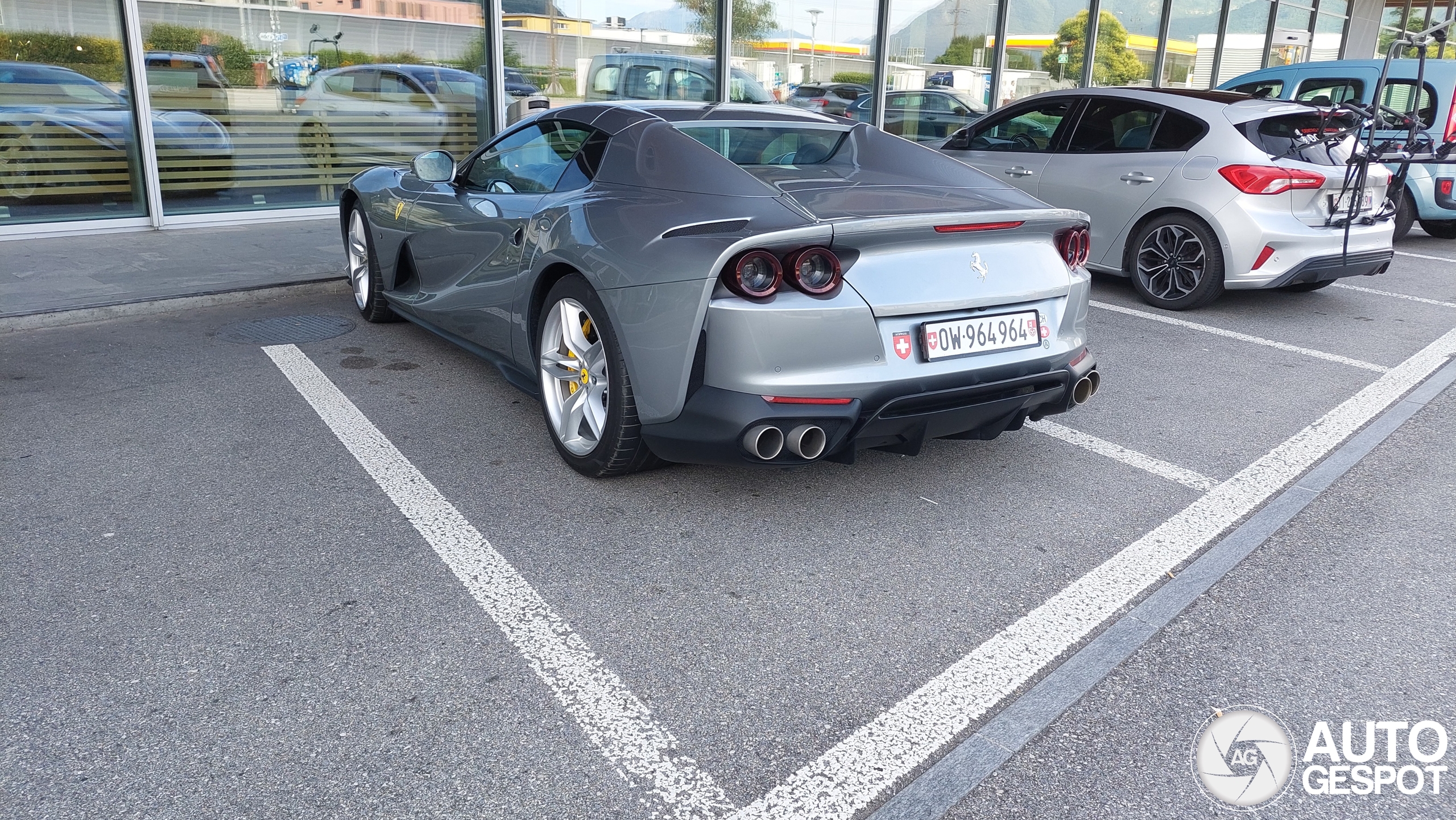 Ferrari 812 GTS