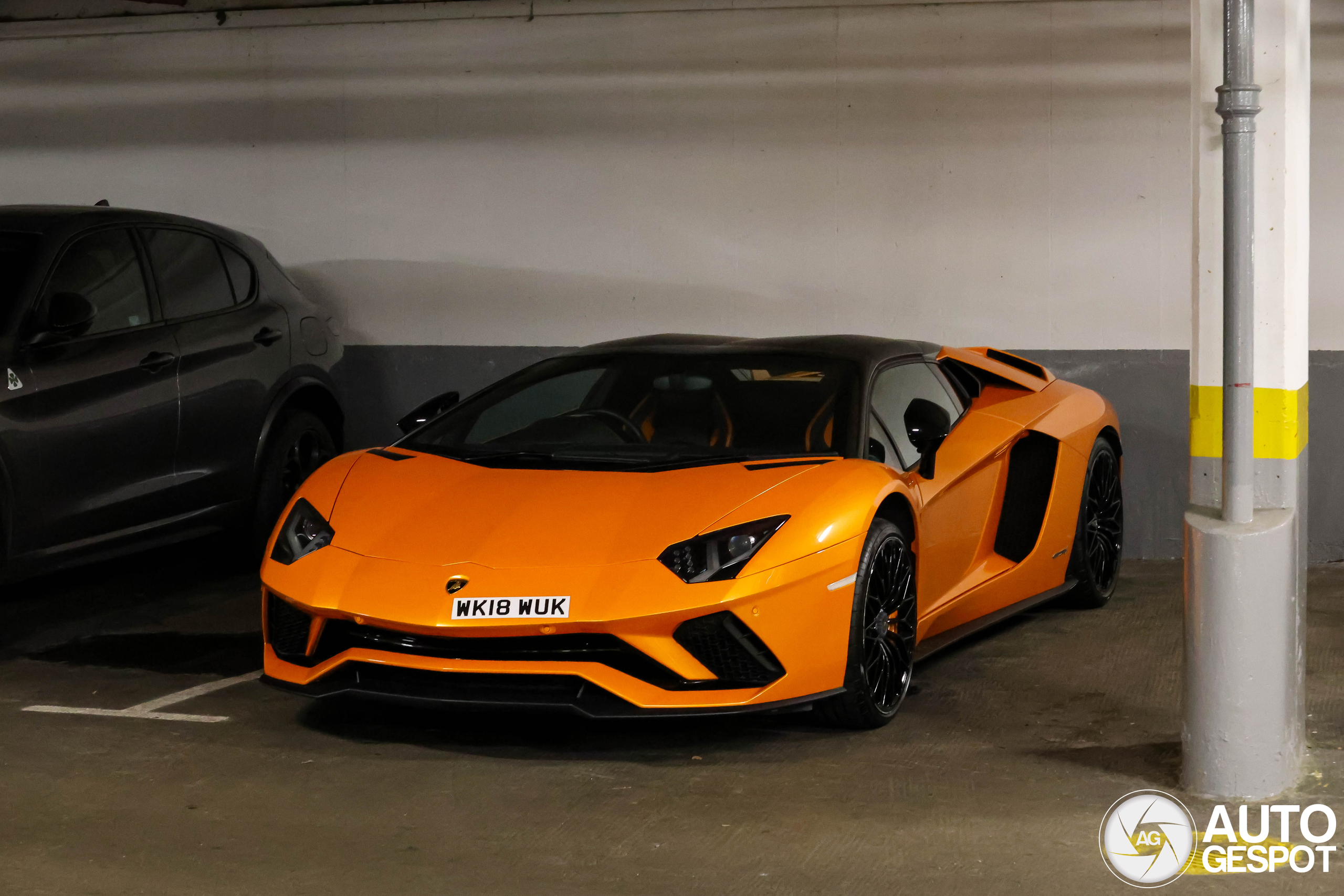 Lamborghini Aventador S LP740-4 Roadster