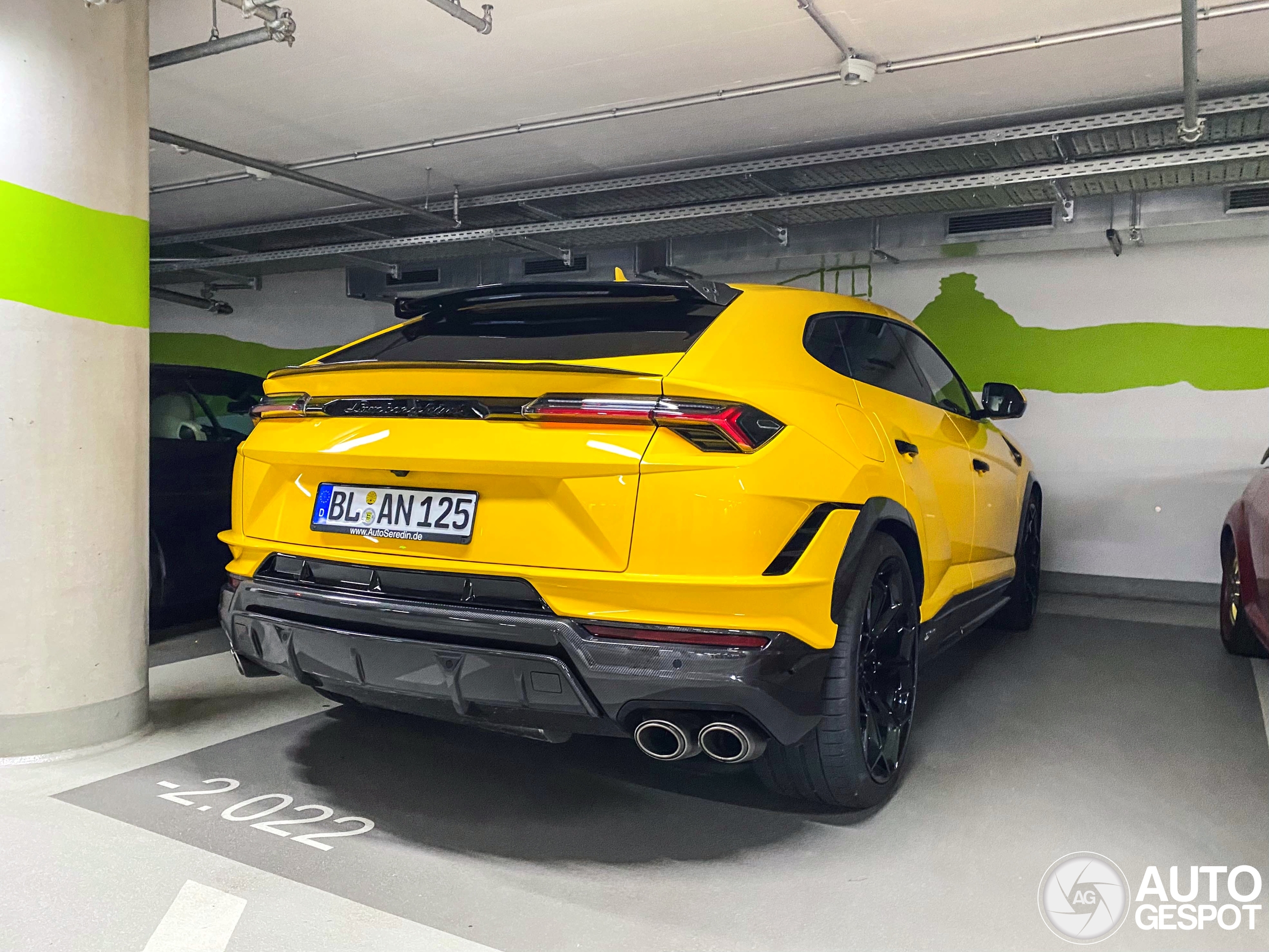 Lamborghini Urus Performante