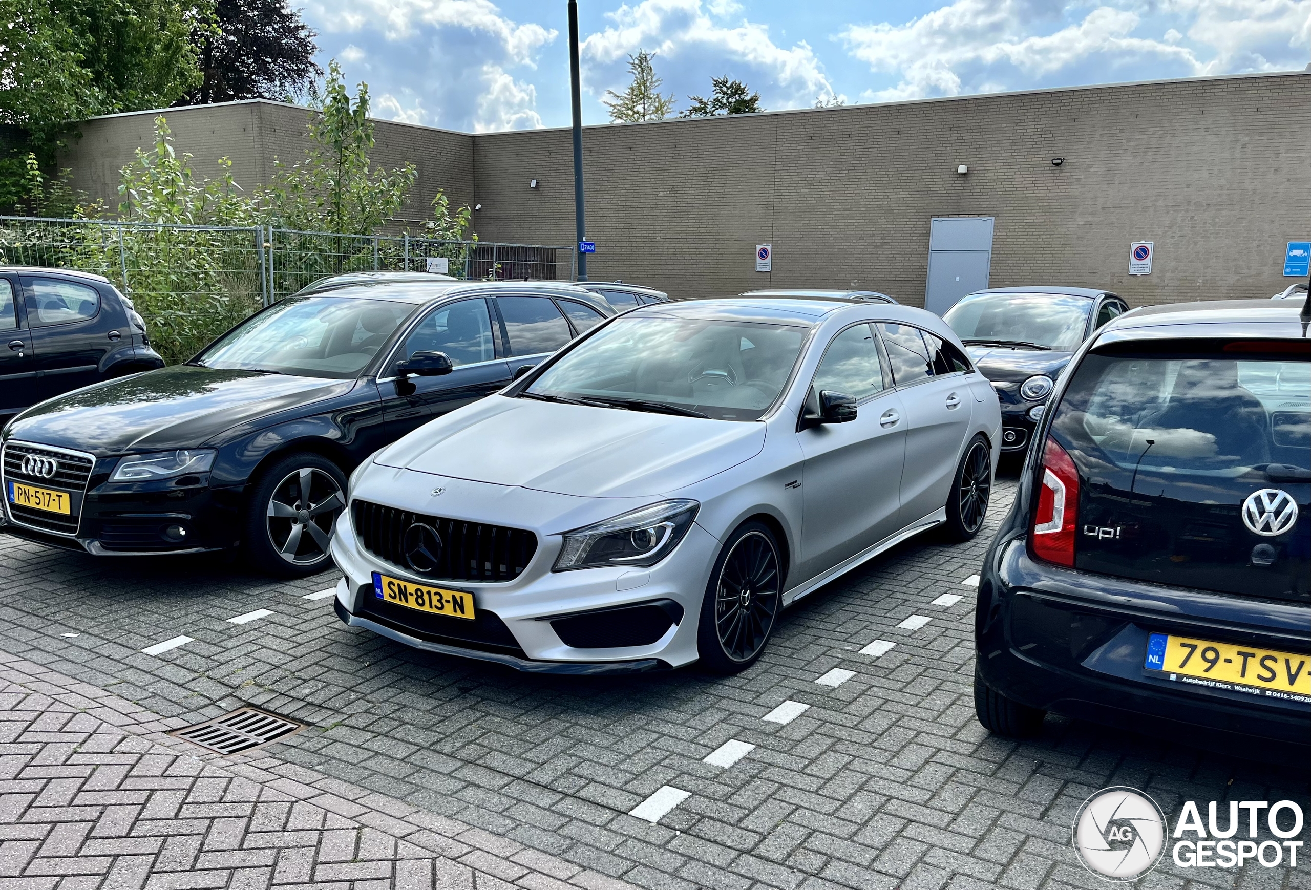 Mercedes-Benz CLA 45 AMG Shooting Brake