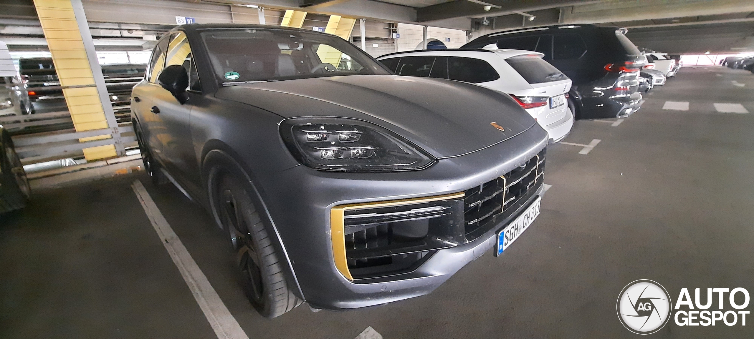 Porsche 9YA Cayenne Turbo E-Hybrid