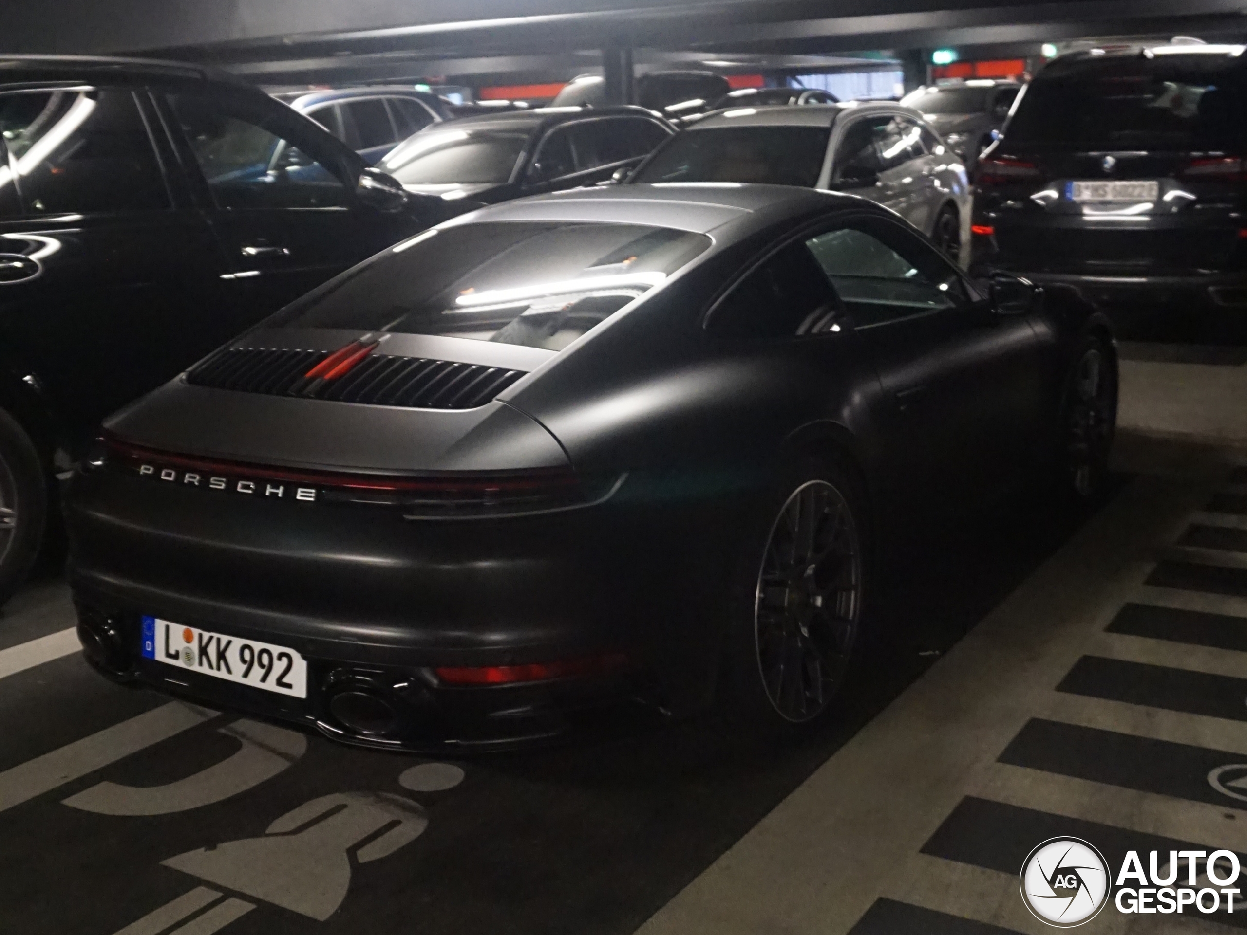 Porsche 992 Carrera 4S