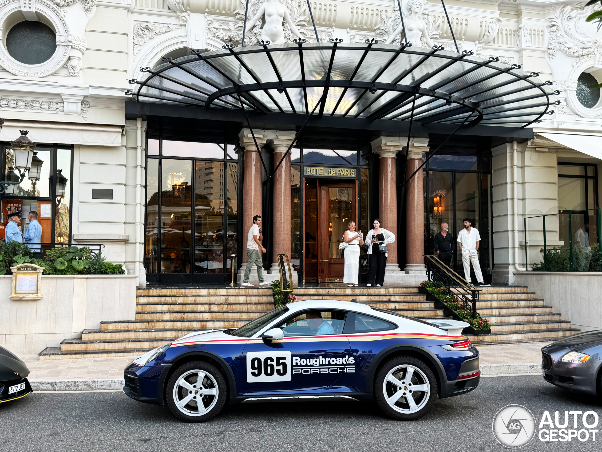 Porsche 992 Dakar