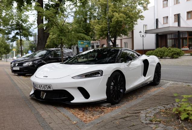 McLaren GT