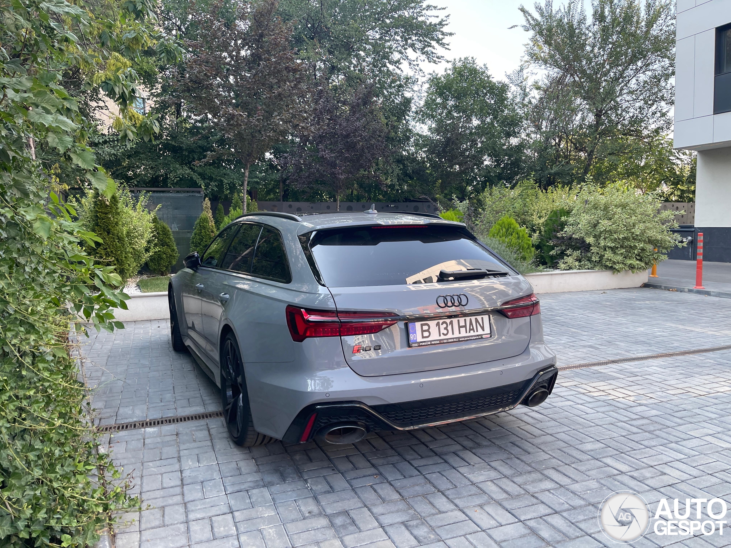 Audi RS6 Avant C8