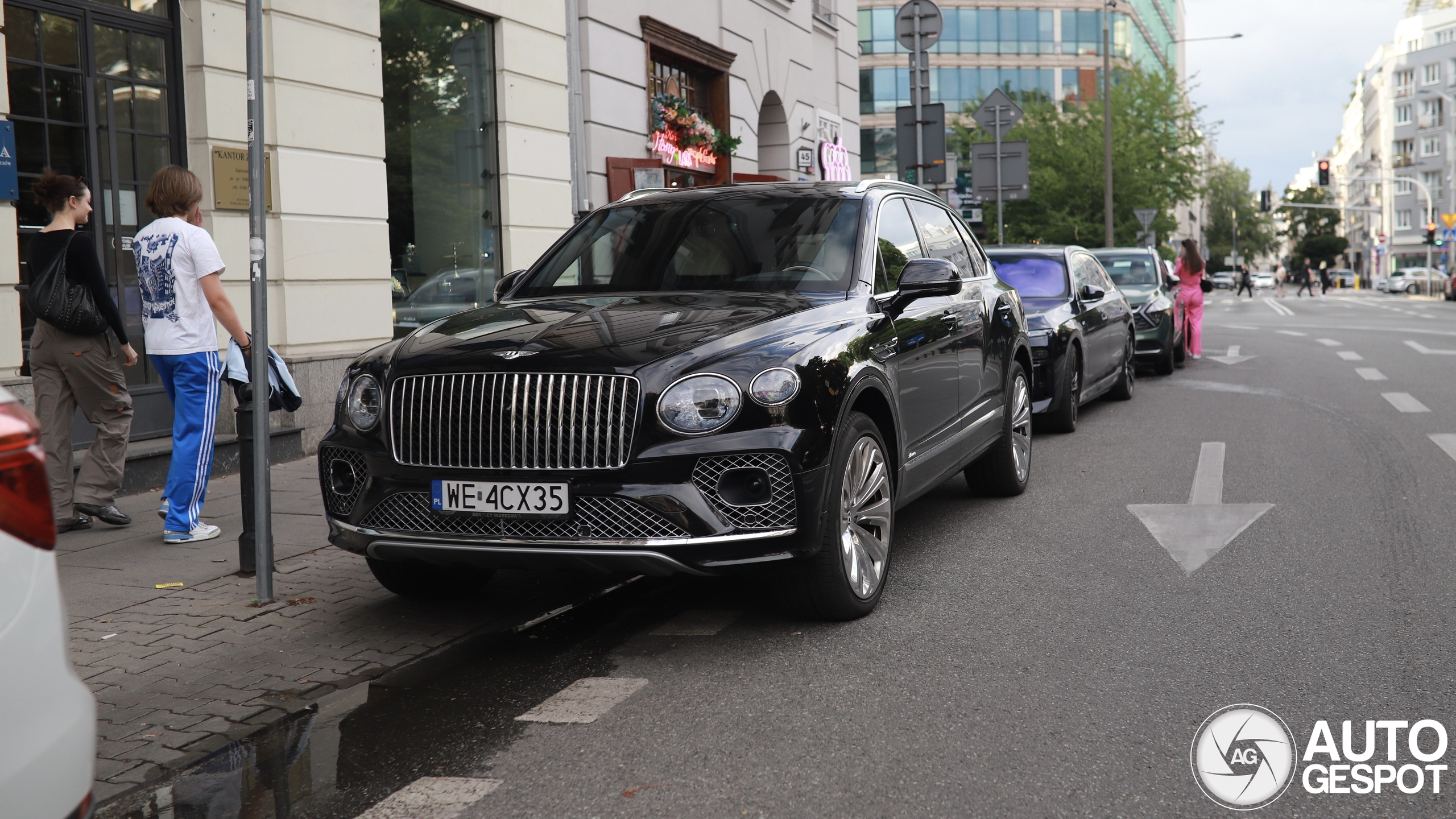 Bentley Bentayga Azure EWB First Edition