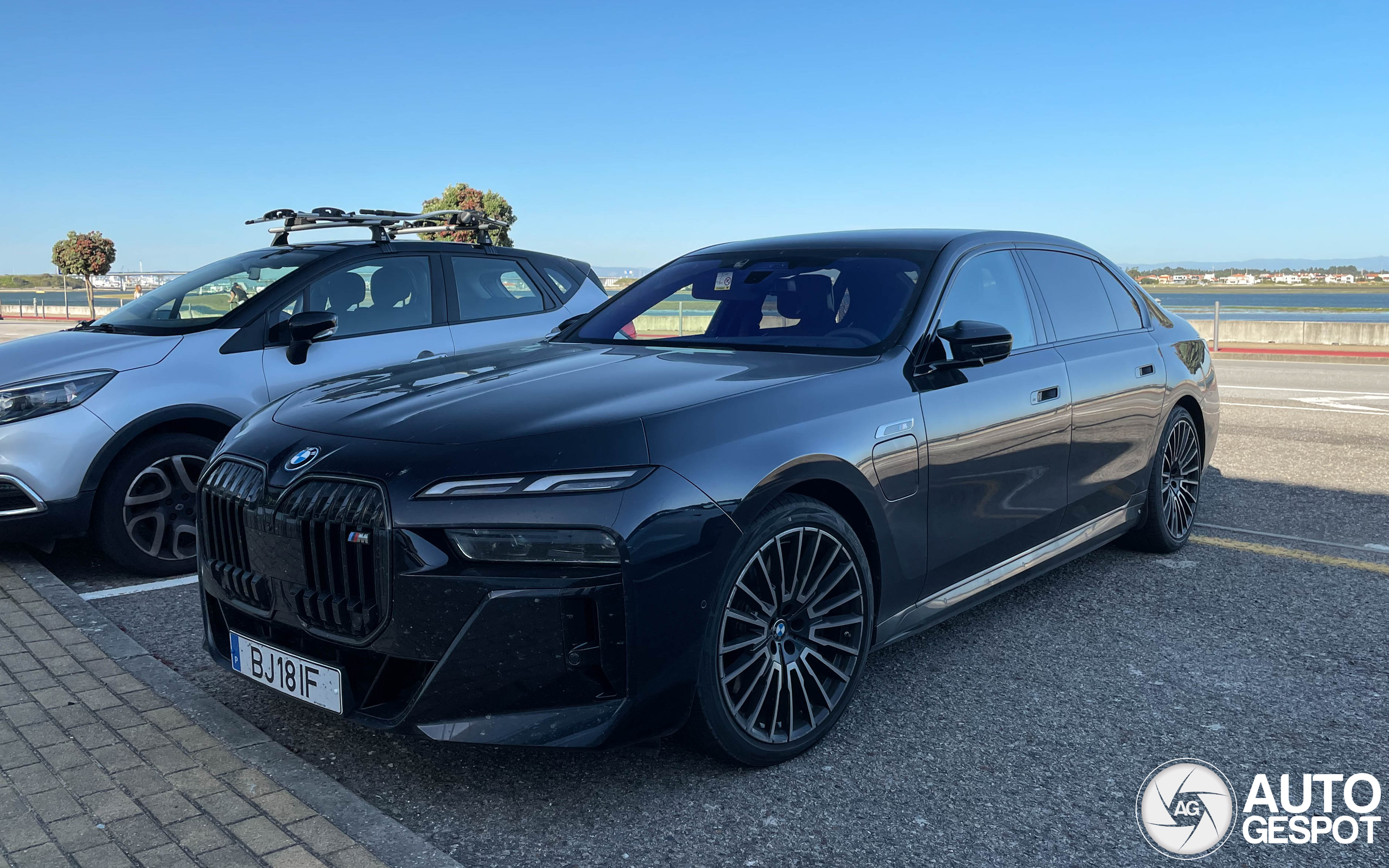 BMW M760e xDrive