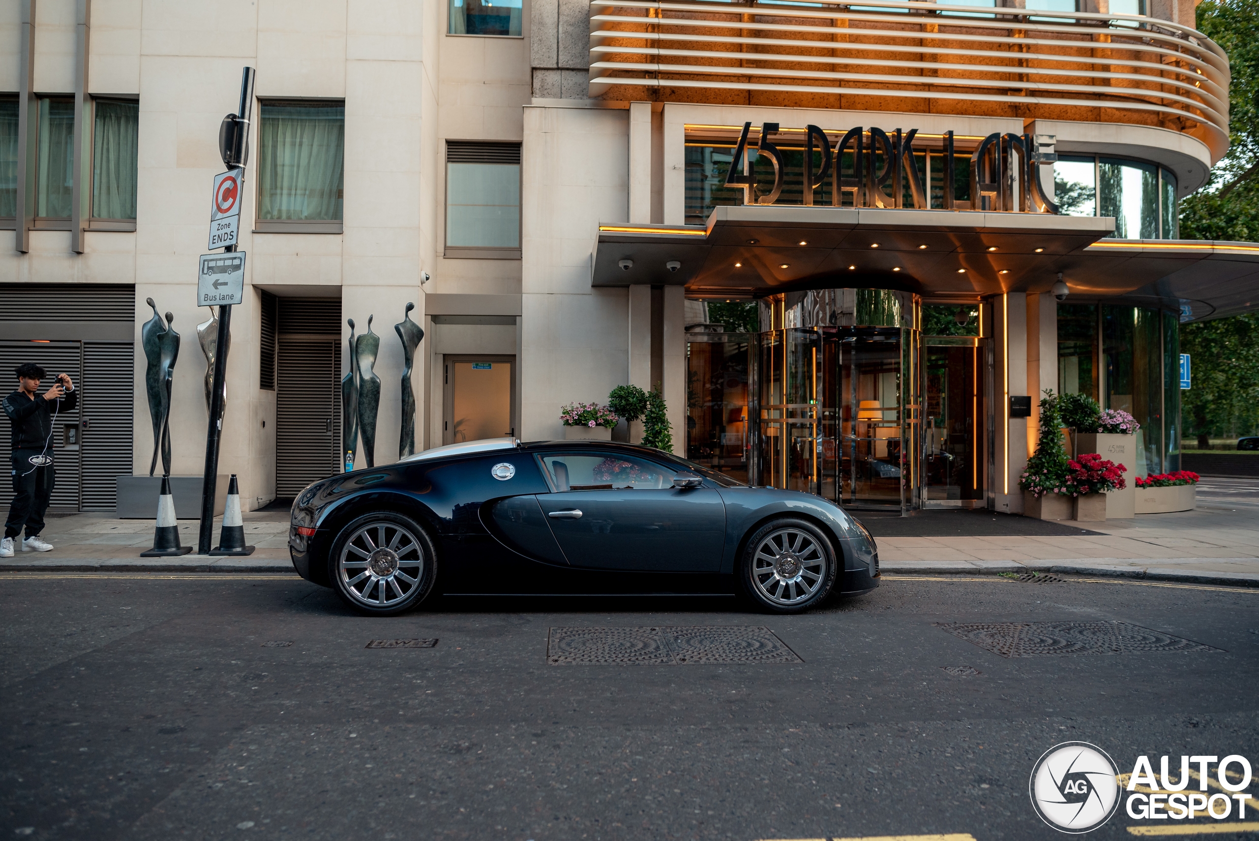 Bugatti Veyron 16.4