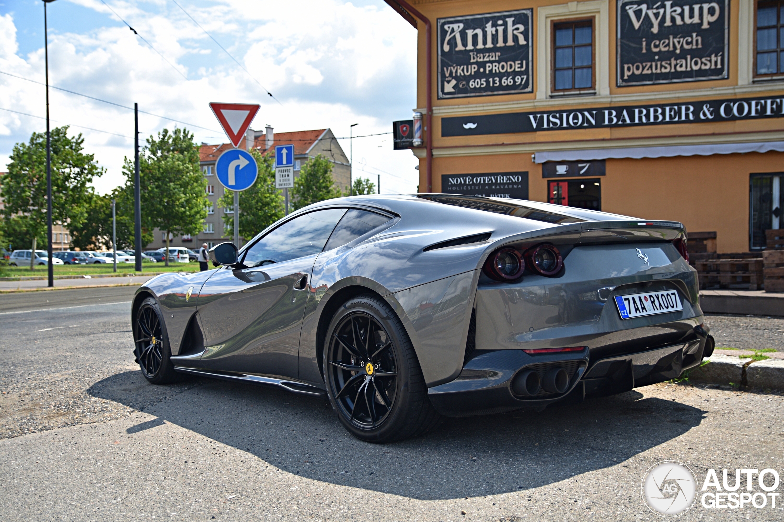 Ferrari 812 Superfast