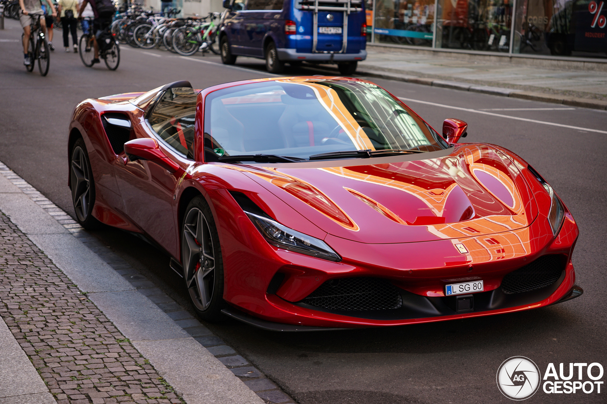 Ferrari F8 Spider