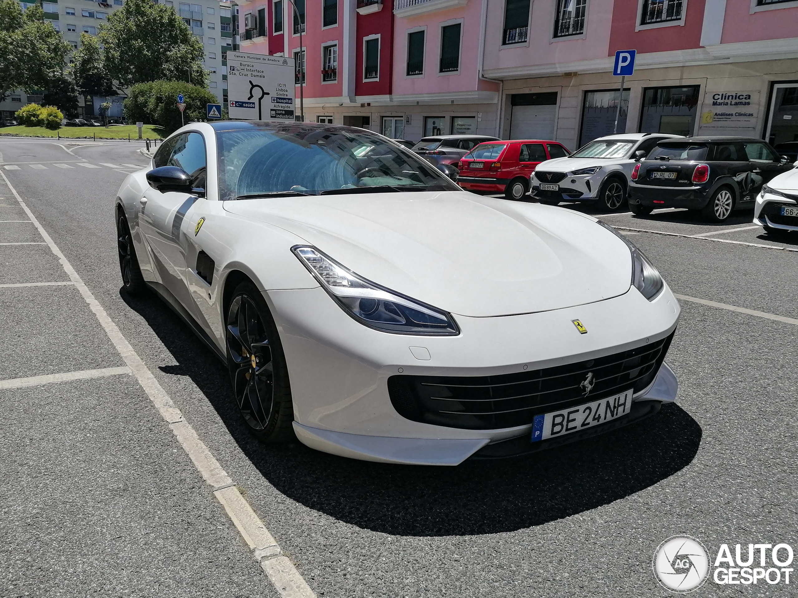 Ferrari GTC4Lusso T