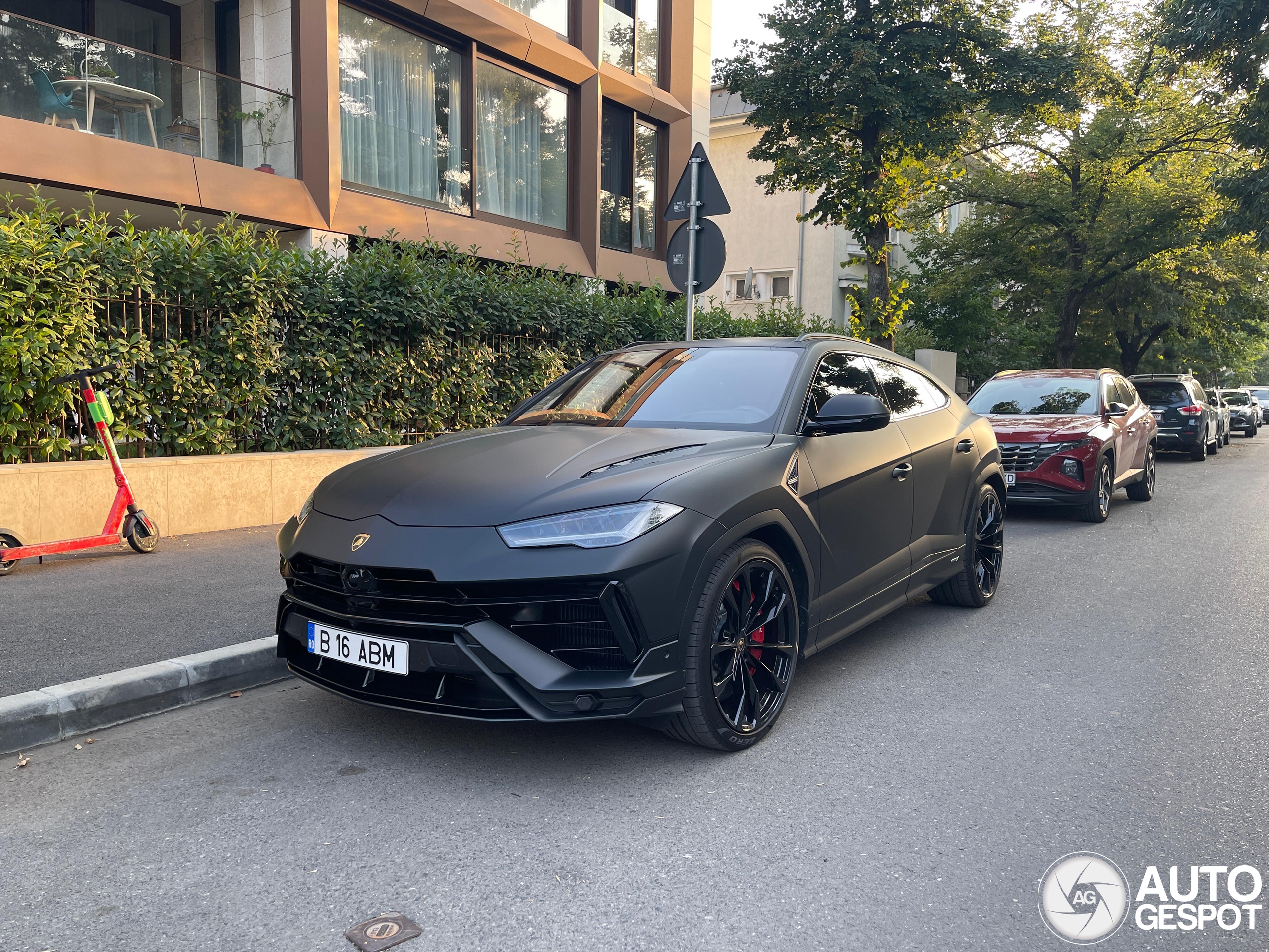 Lamborghini Urus Performante