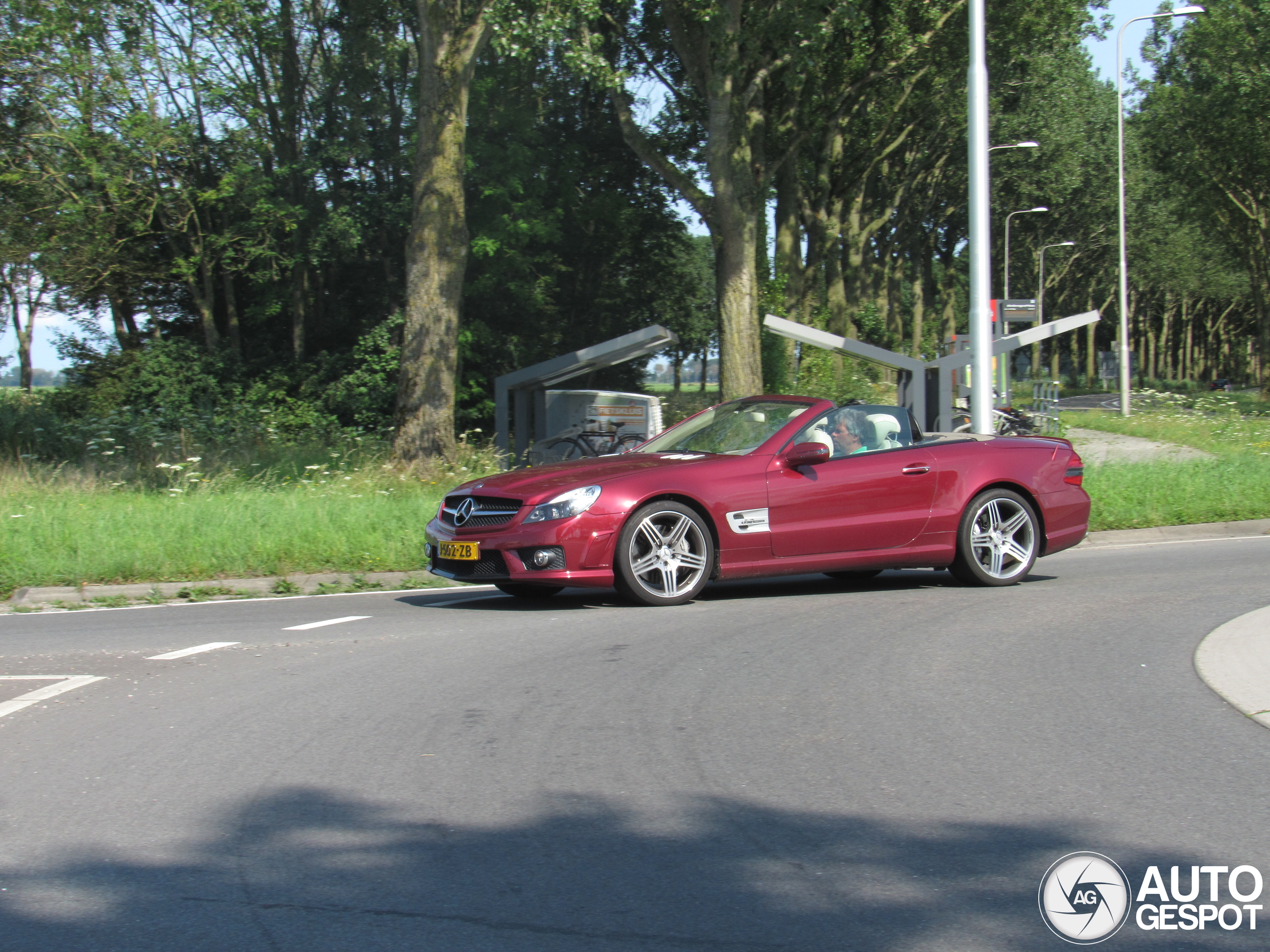 Mercedes-Benz SL 63 AMG