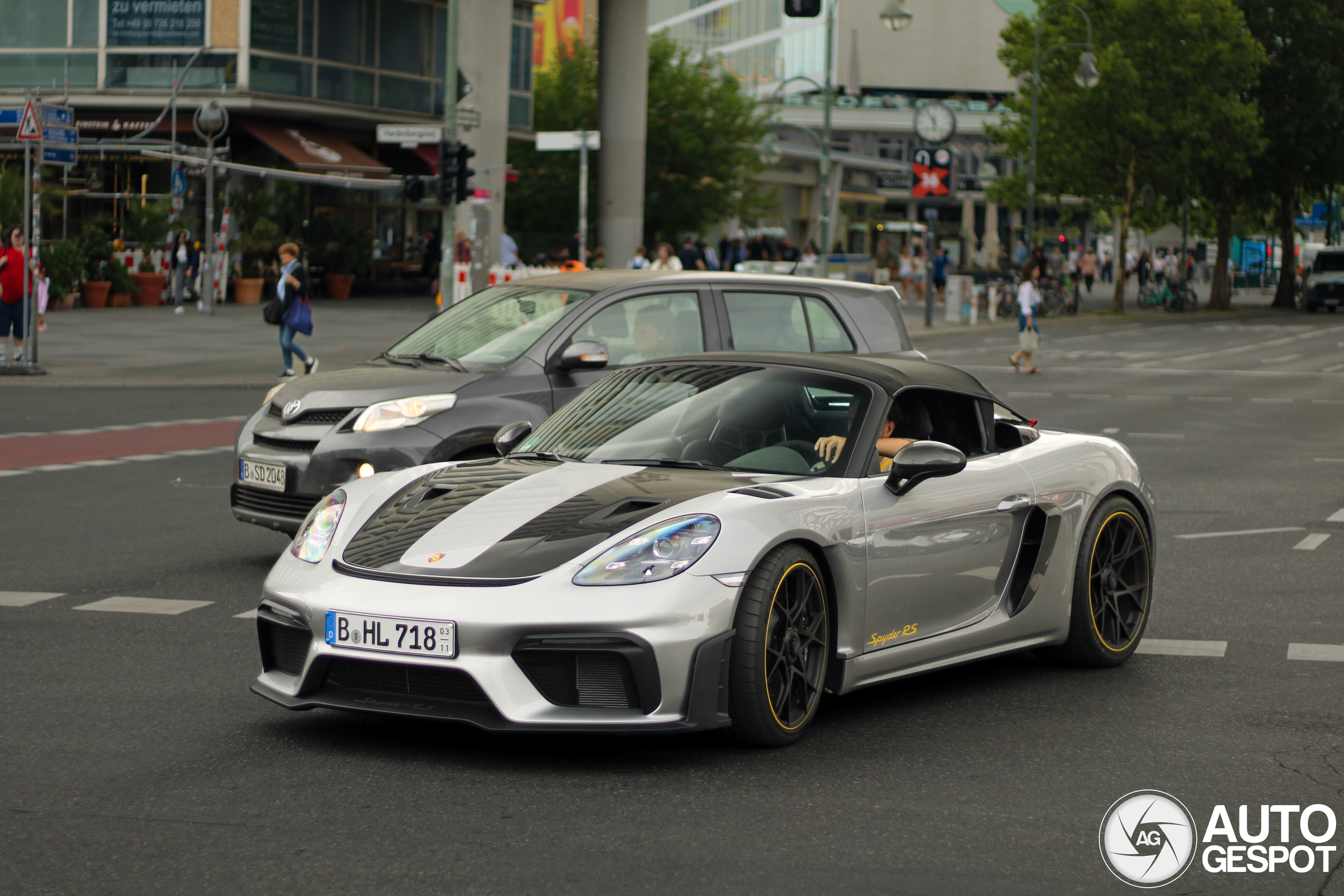 Porsche 718 Spyder RS Weissach Package