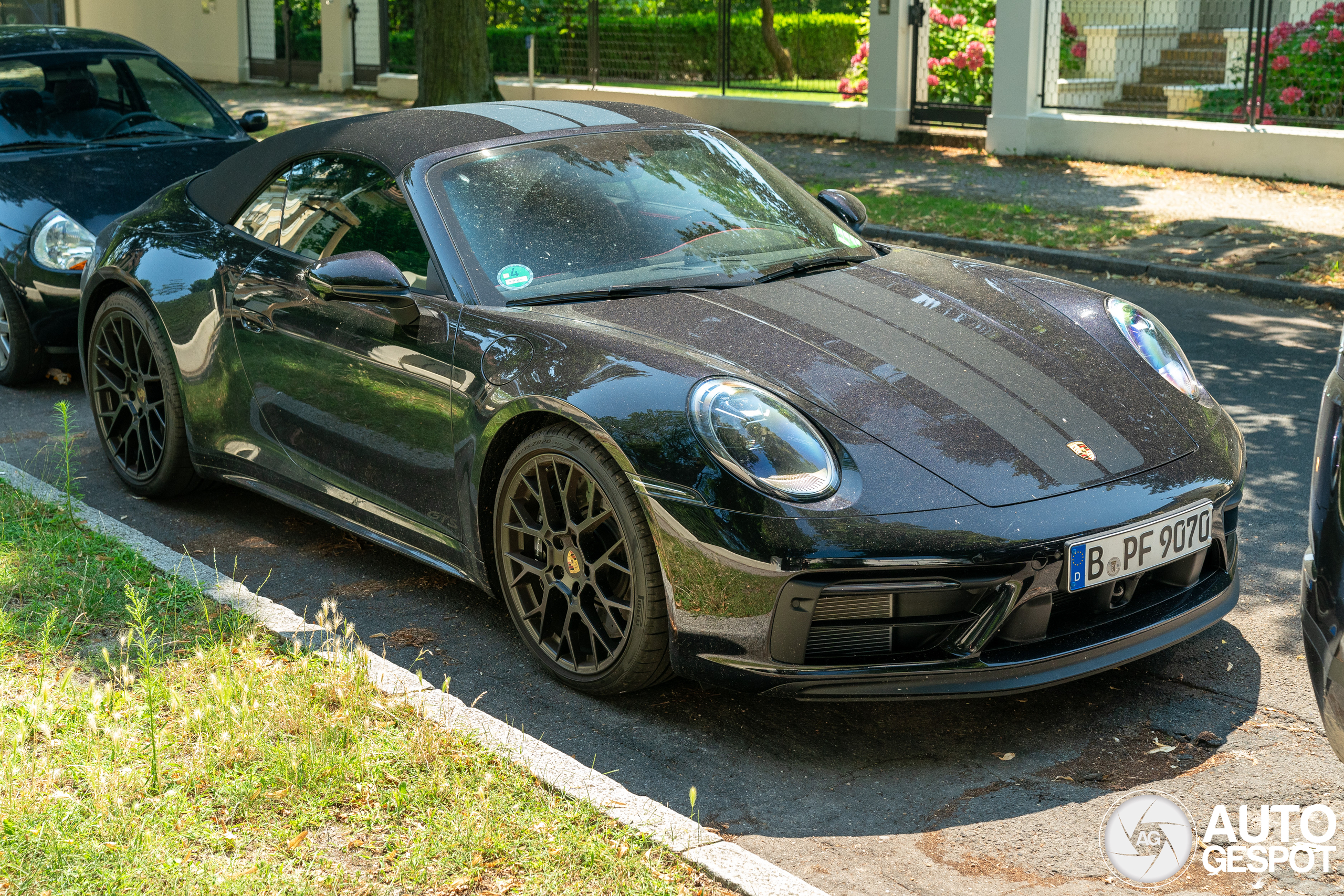 Porsche 992 Carrera 4 GTS Cabriolet