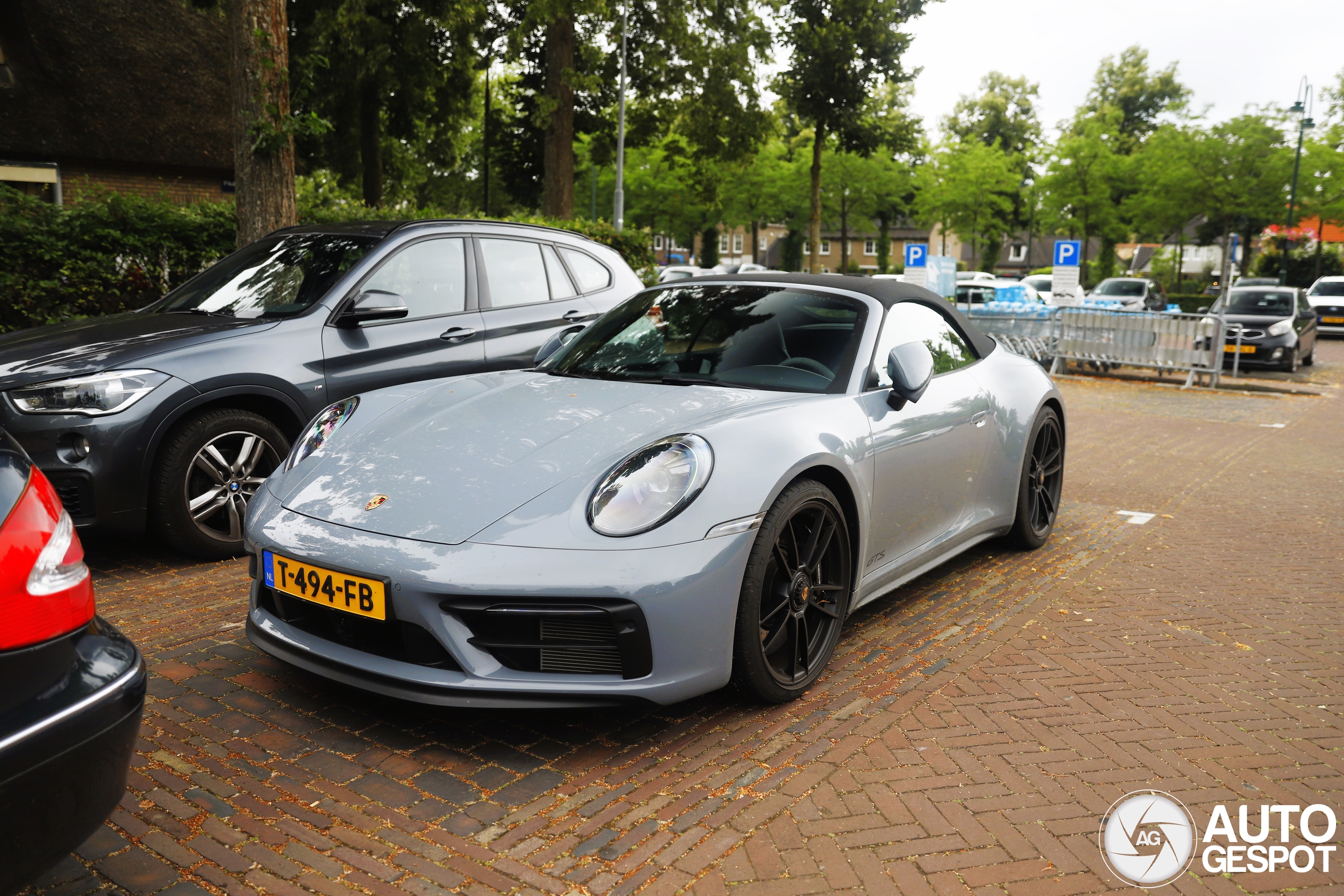 Porsche 992 Carrera 4 GTS Cabriolet