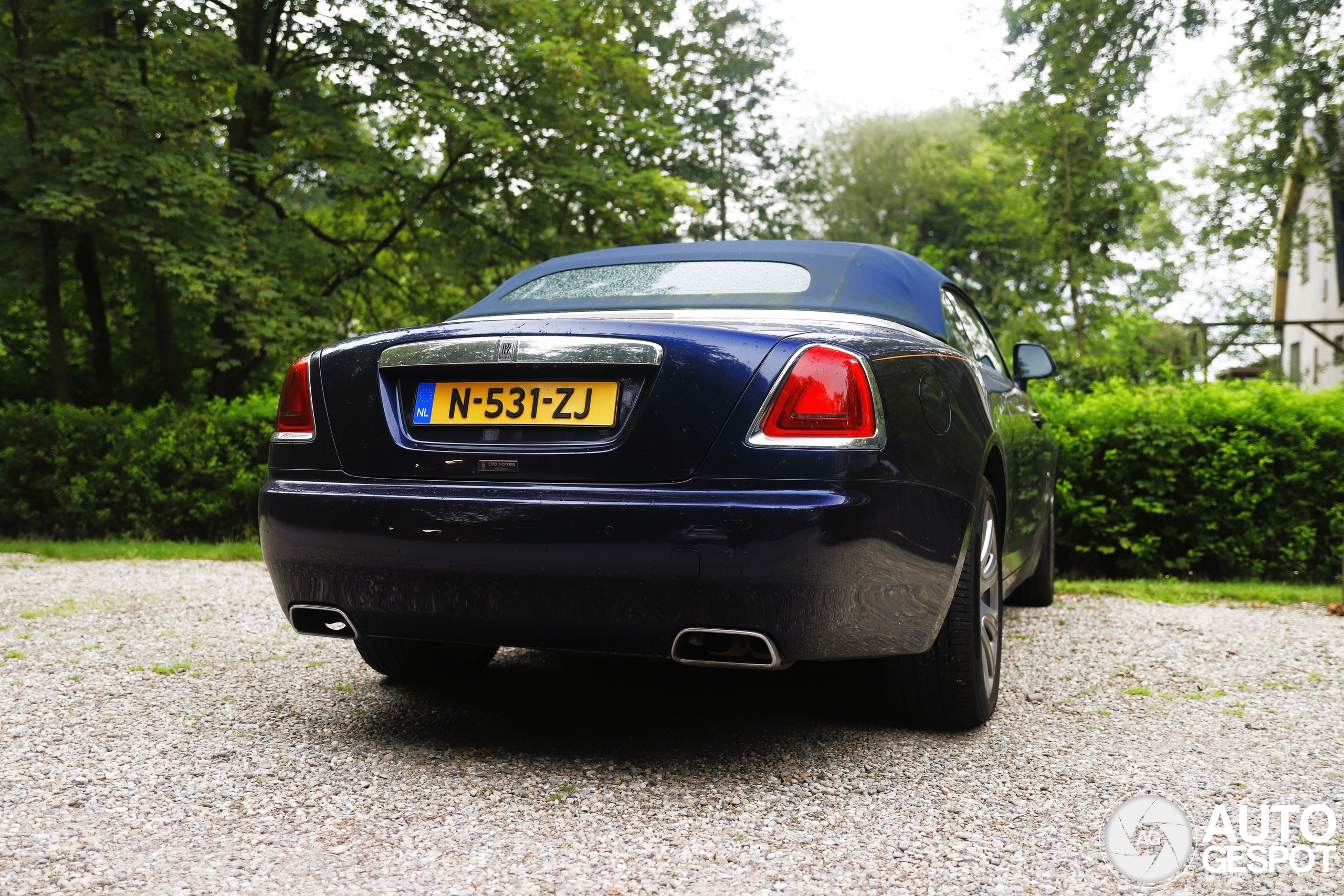 Rolls-Royce Dawn