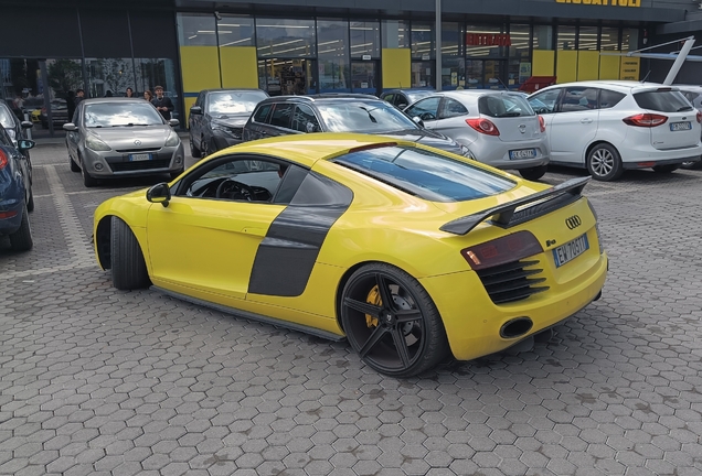 Audi R8 V10