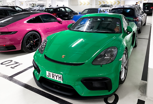 Porsche 718 Cayman GT4