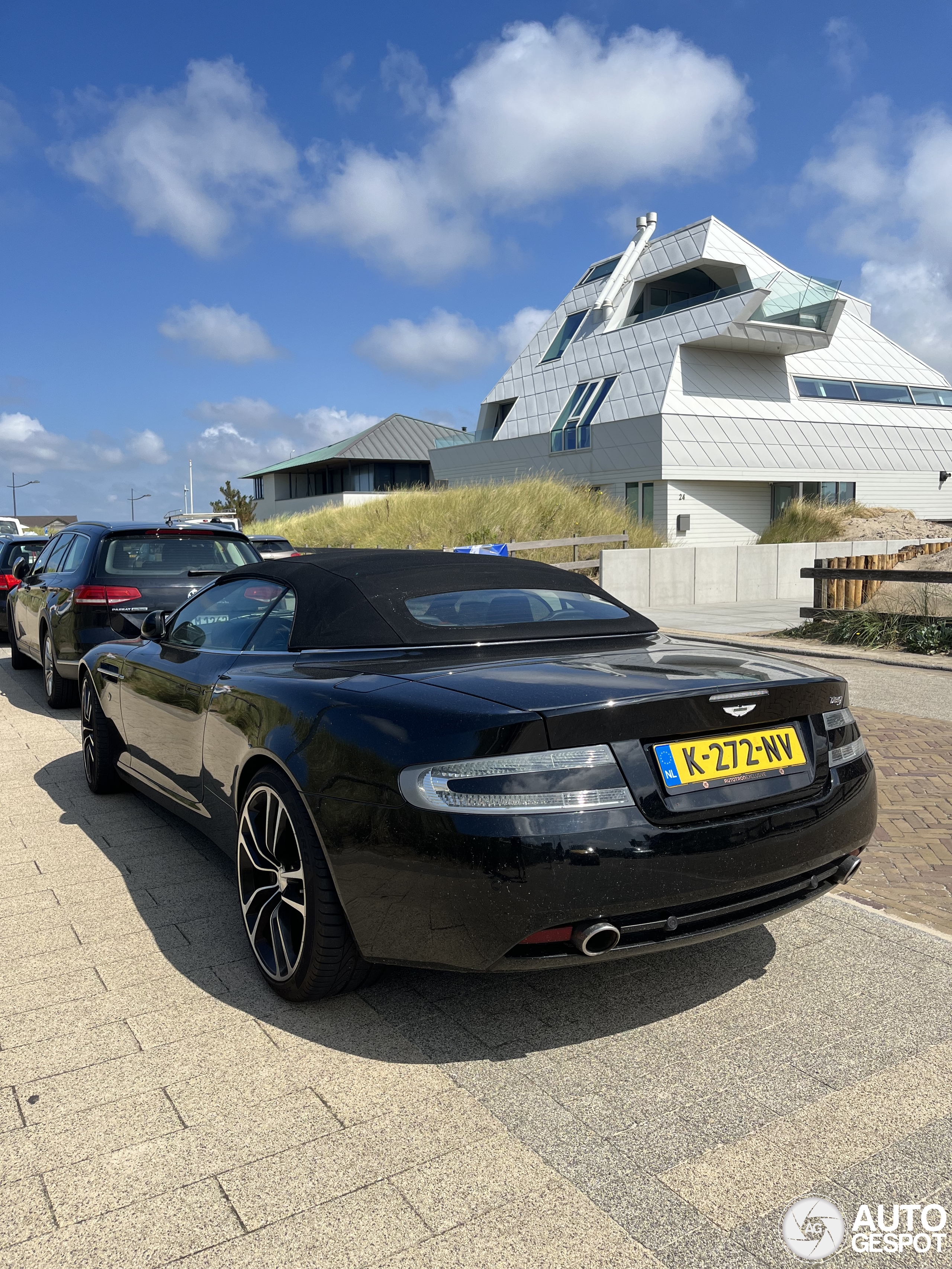 Aston Martin DB9 Volante