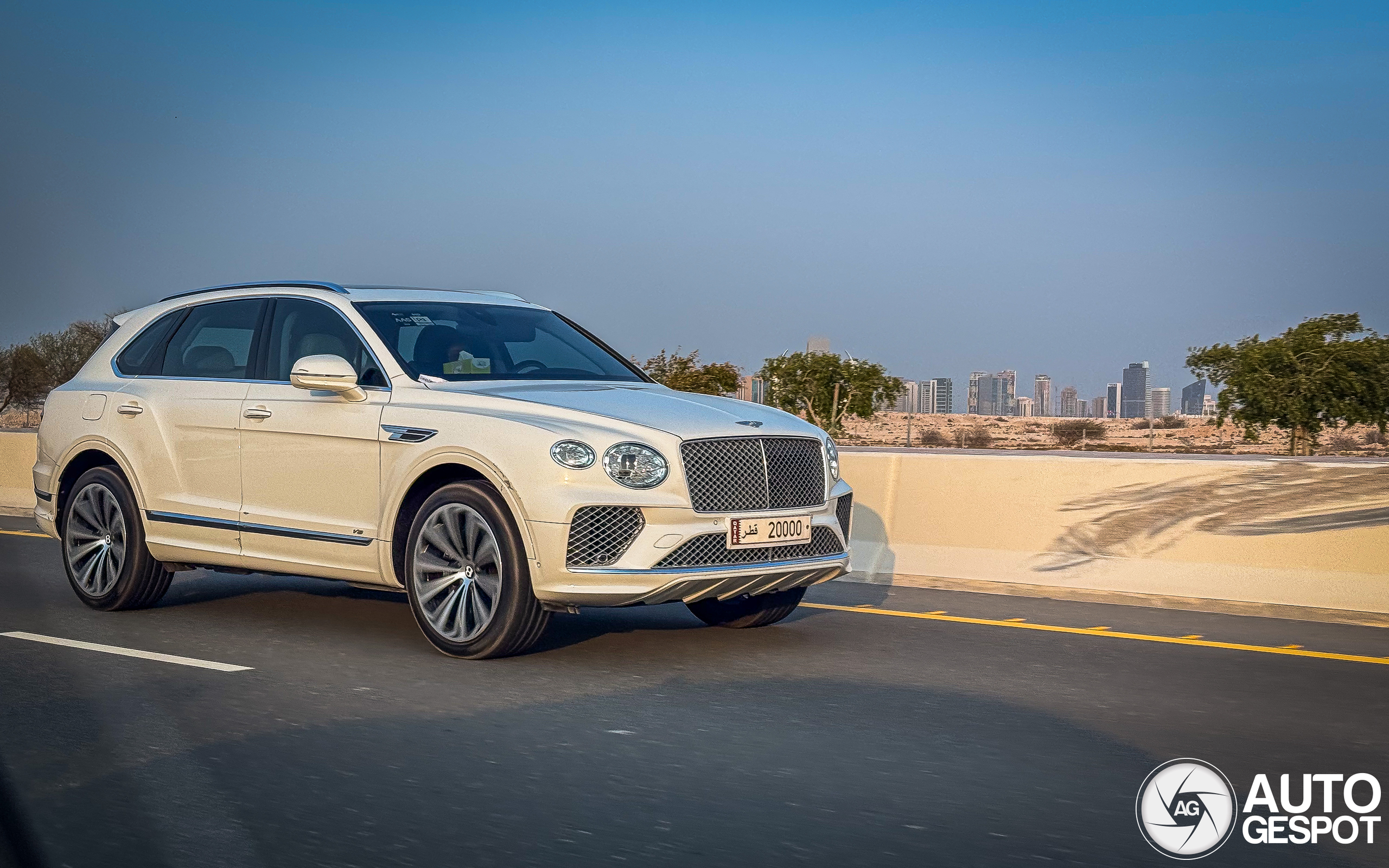 Bentley Bentayga V8 2021