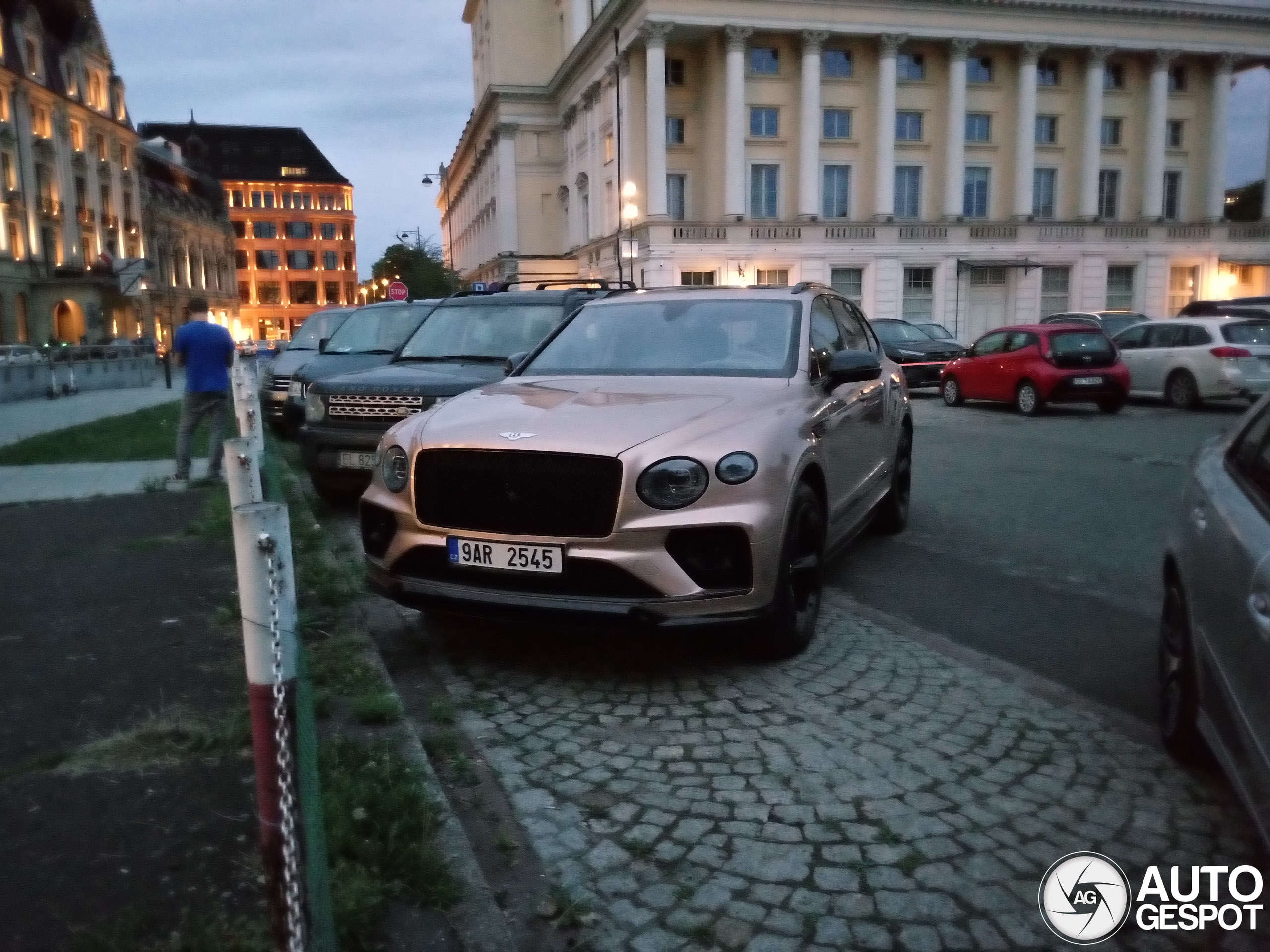 Bentley Bentayga V8 S 2022