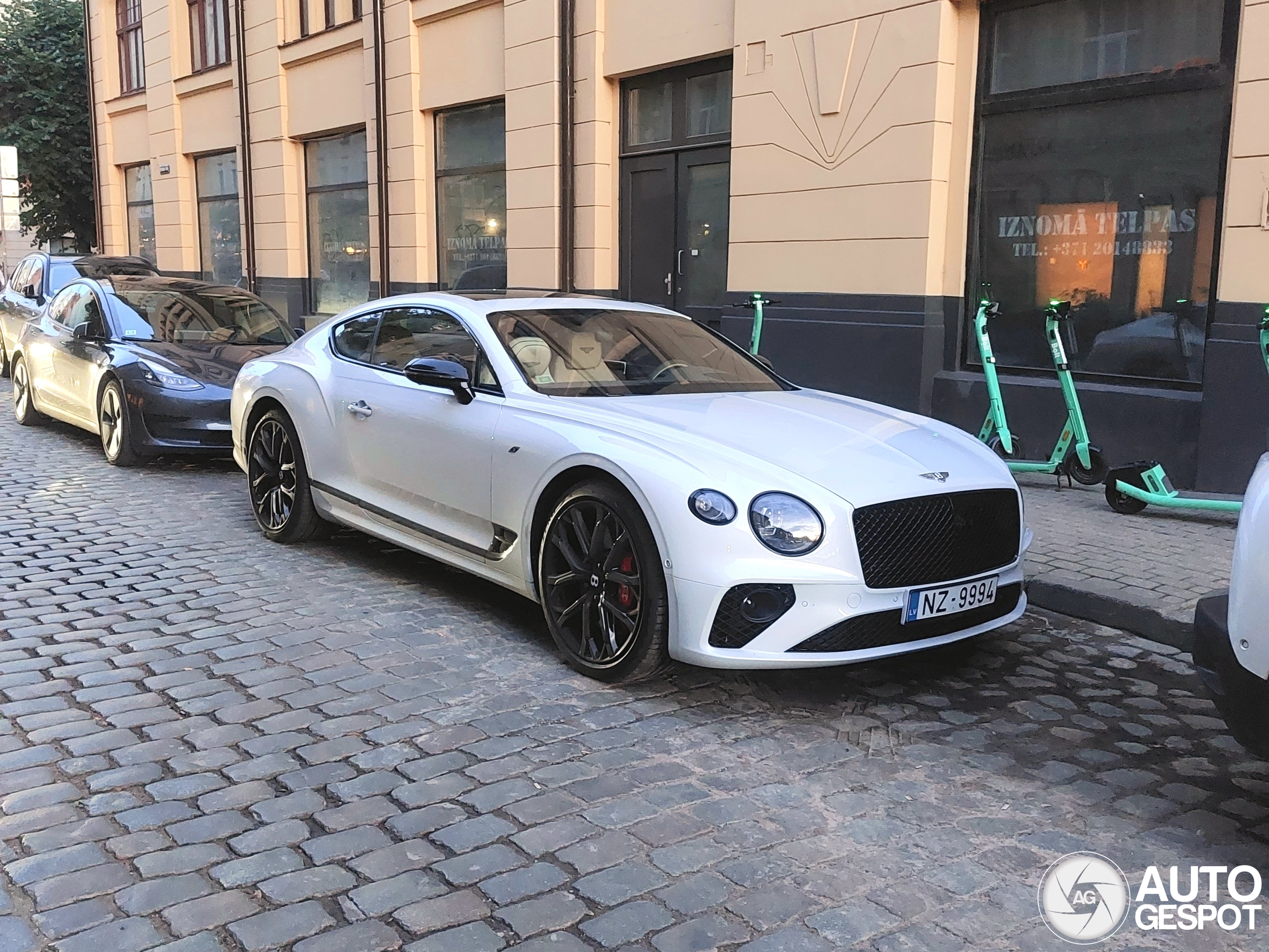 Bentley Continental GT V8 S 2023