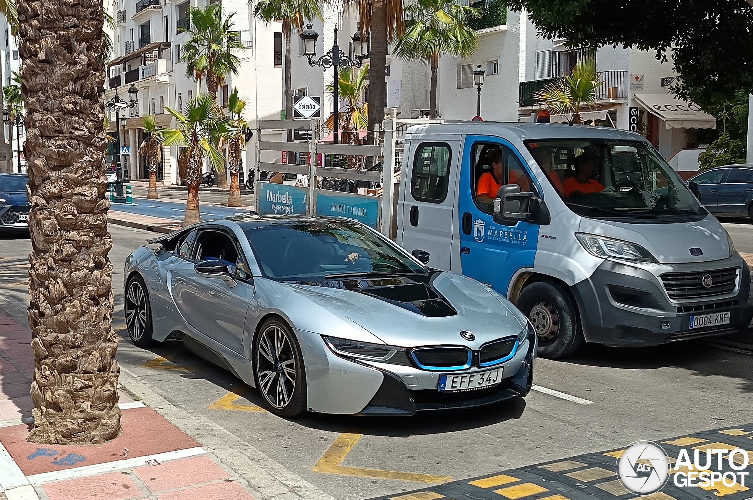 BMW i8