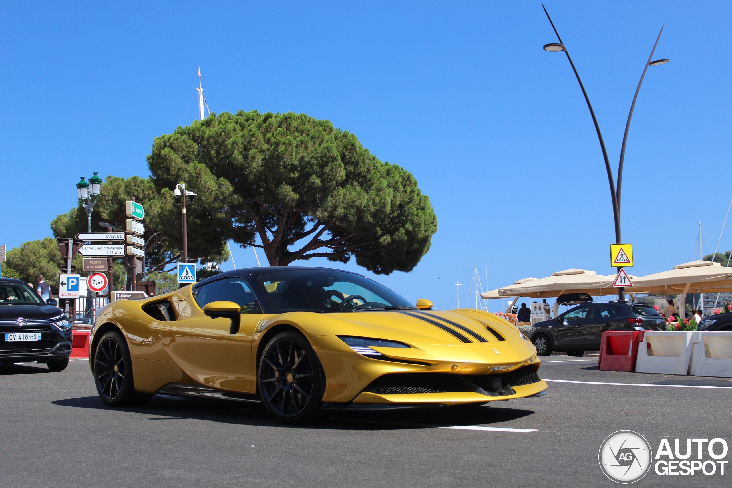 Ferrari SF90 Spider Assetto Fiorano