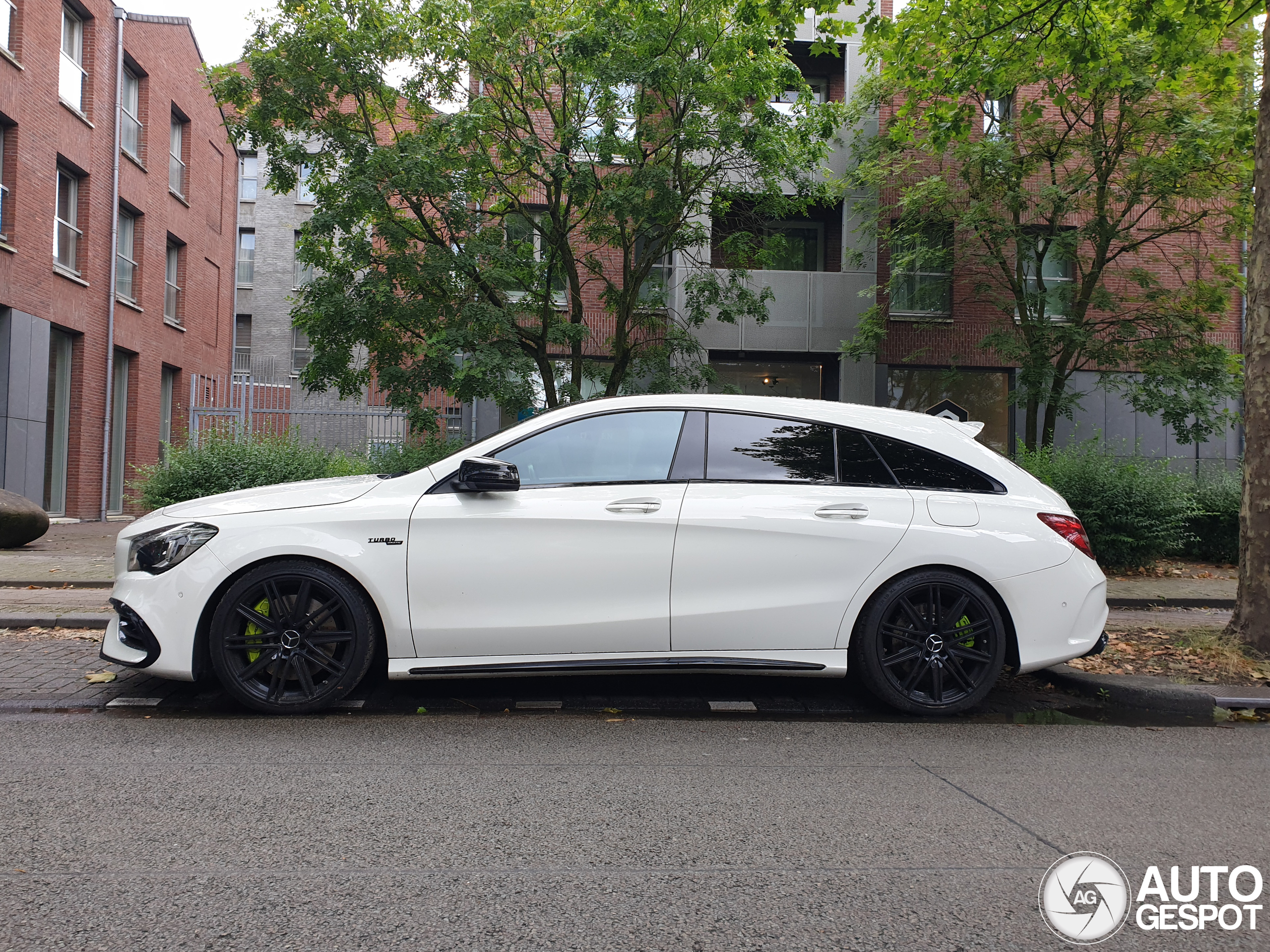 Mercedes-AMG CLA 45 Shooting Brake X117 2017