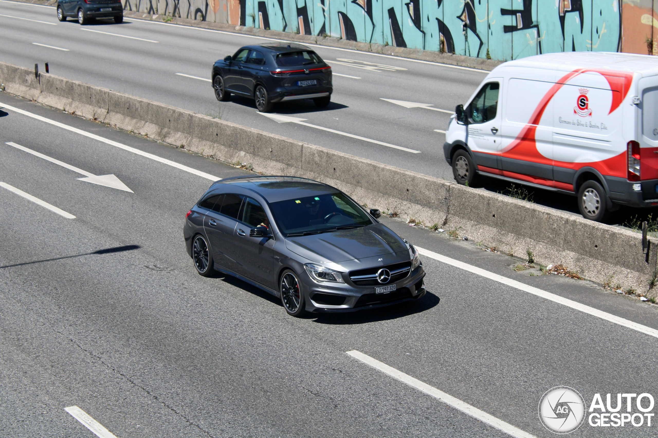 Mercedes-AMG CLA 45 Shooting Brake X117