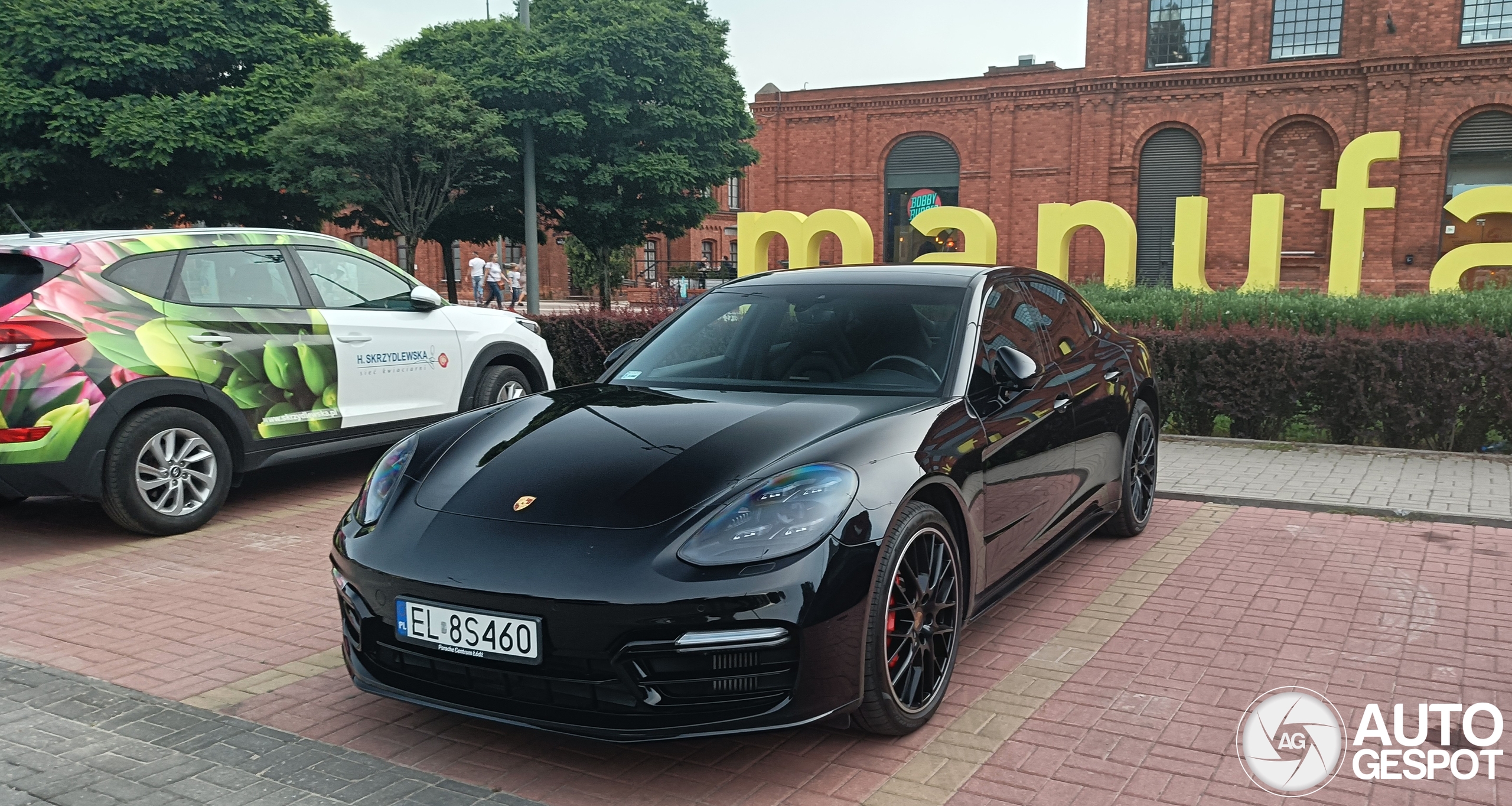 Porsche 971 Panamera Turbo