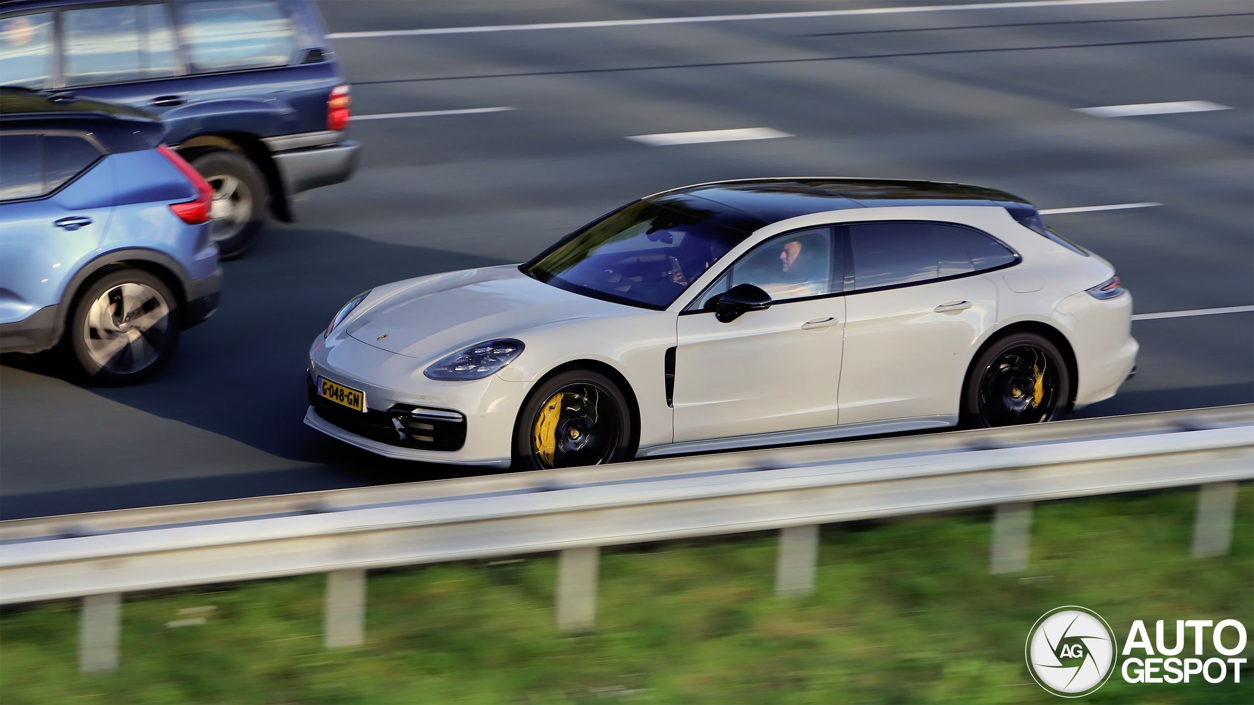 Porsche 971 Panamera Turbo S E-Hybrid Sport Turismo