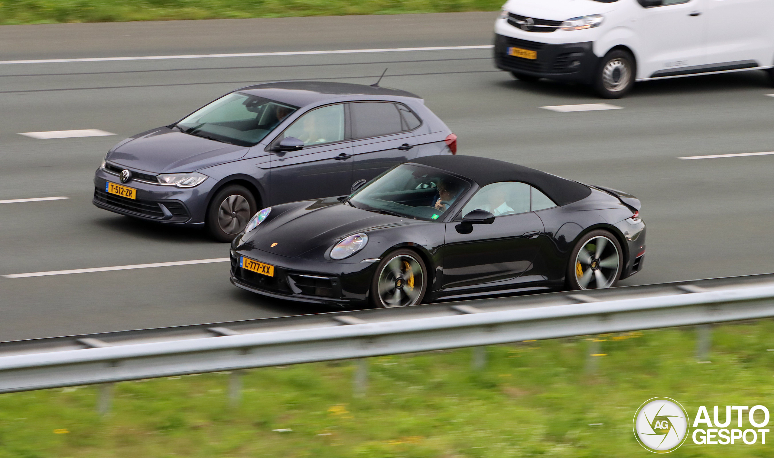 Porsche 992 Carrera 4S Cabriolet