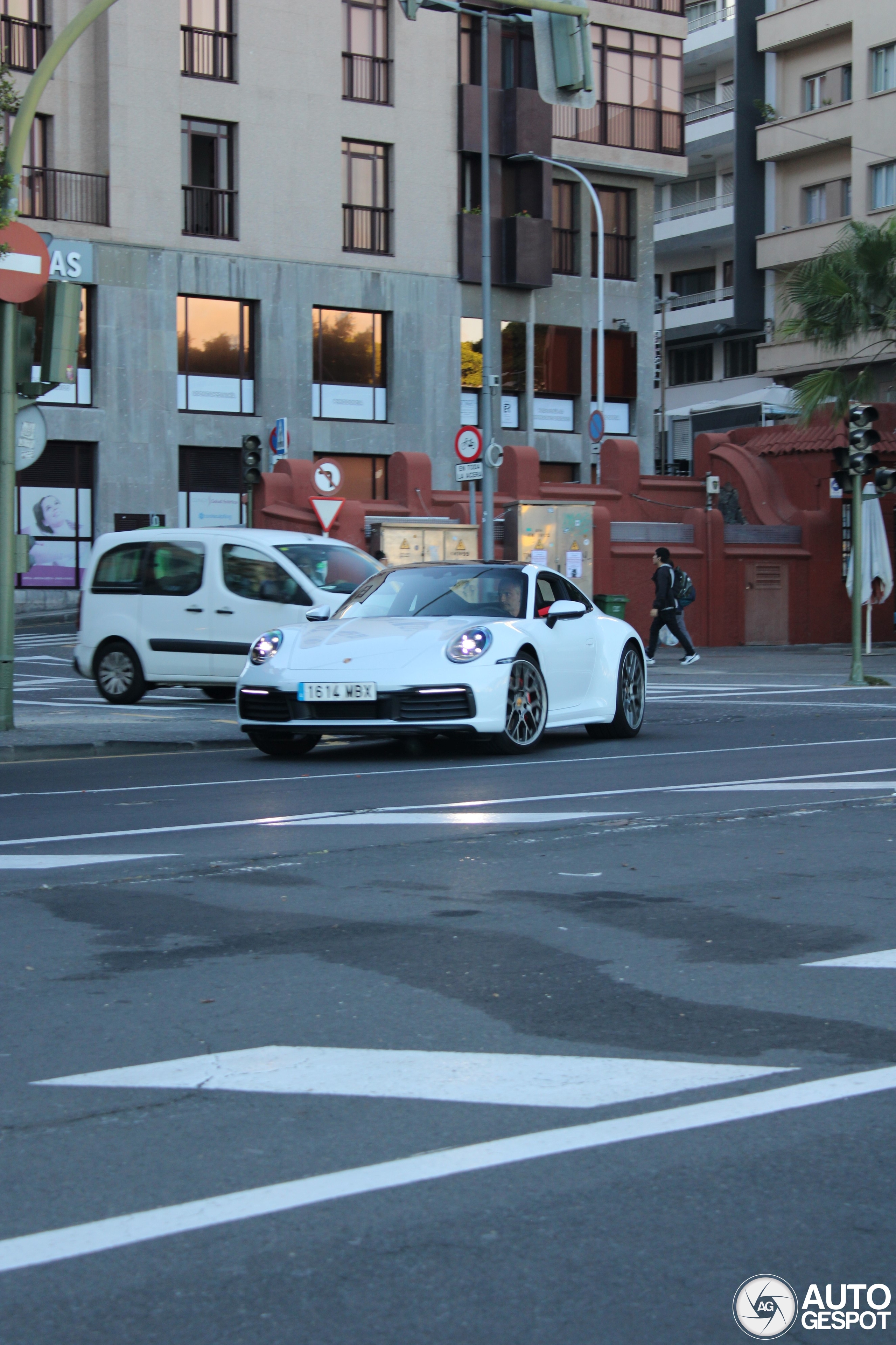 Porsche 992 Carrera S