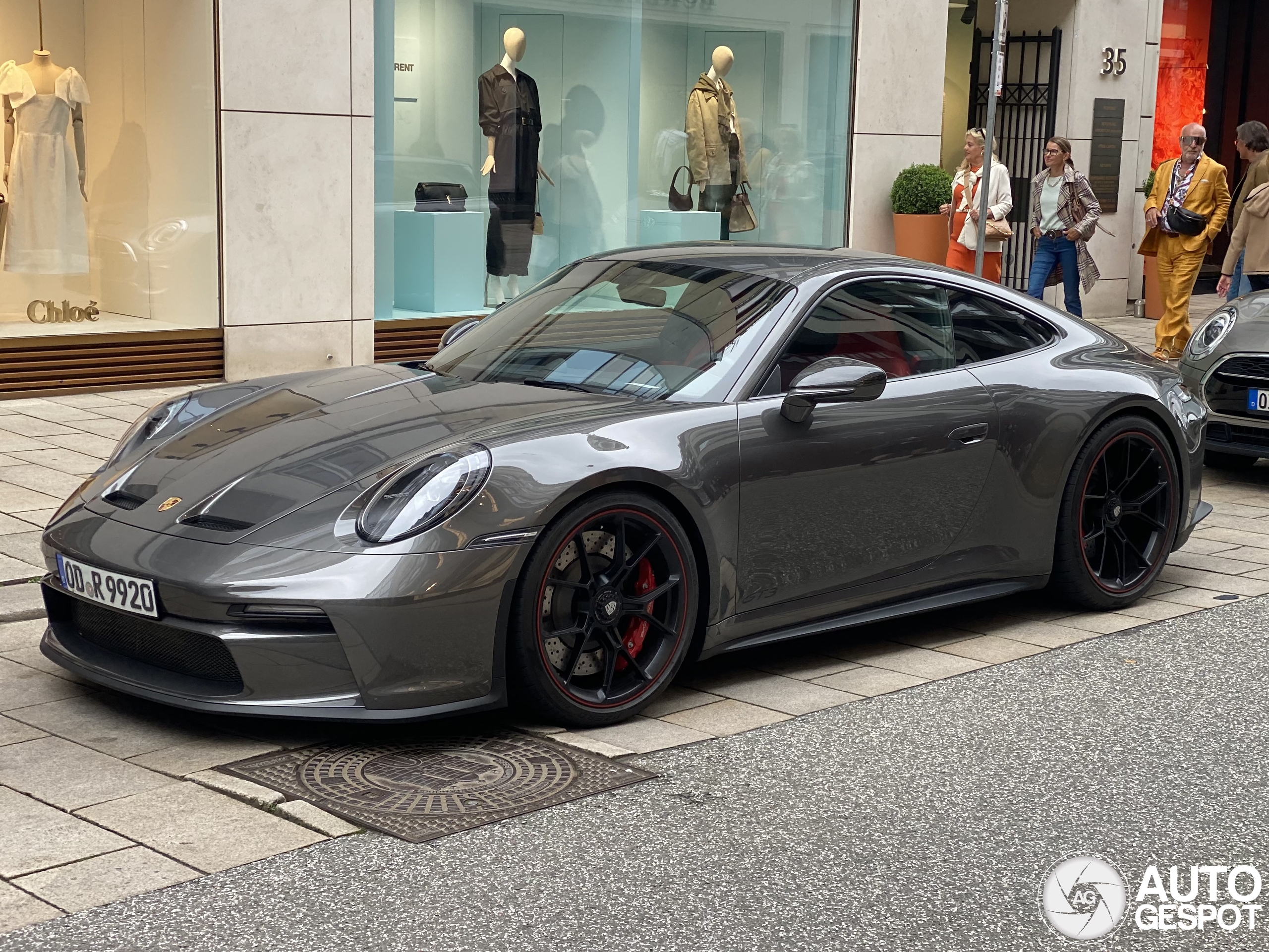 Porsche 992 GT3 Touring