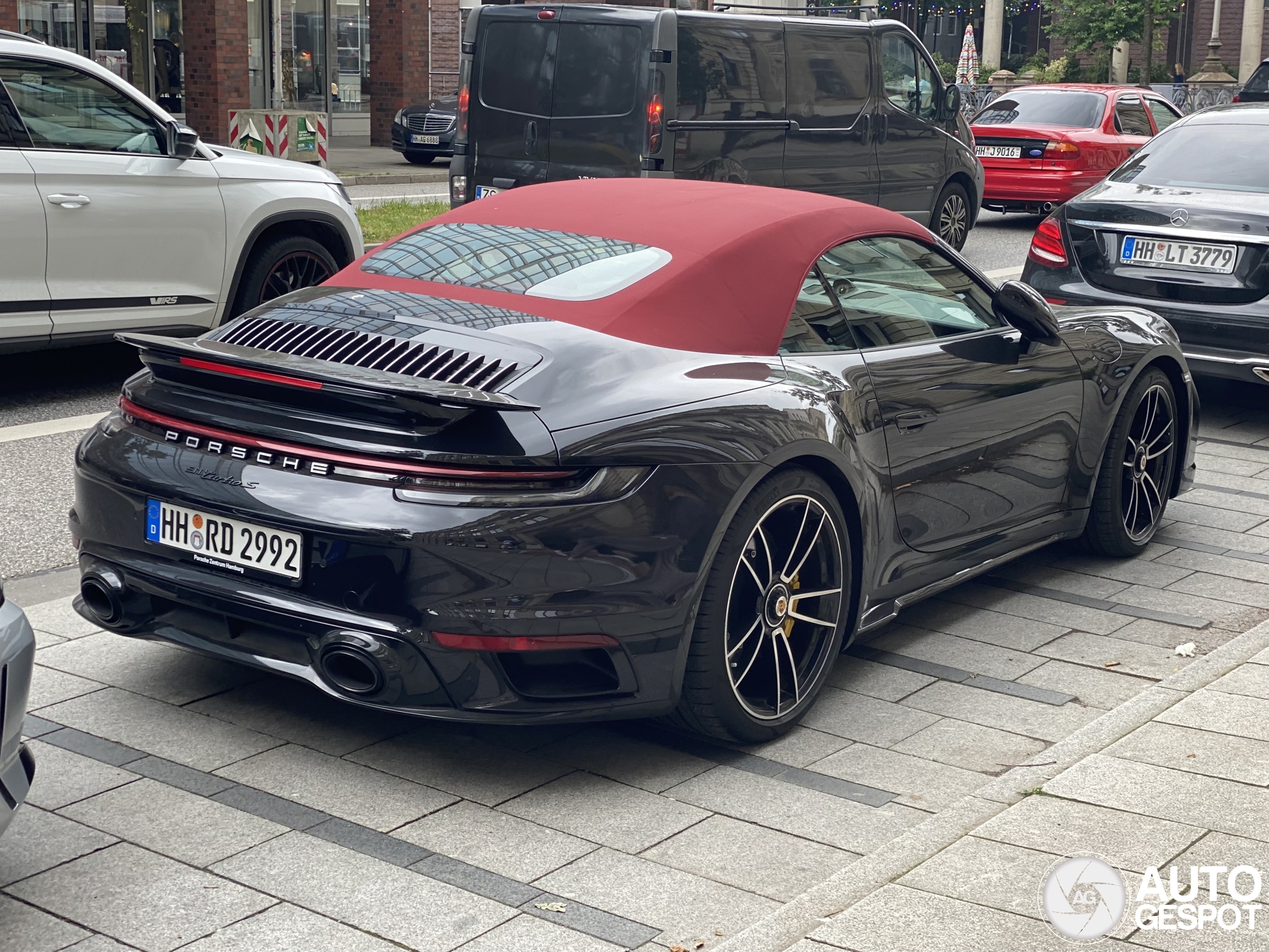 Porsche 992 Turbo S Cabriolet