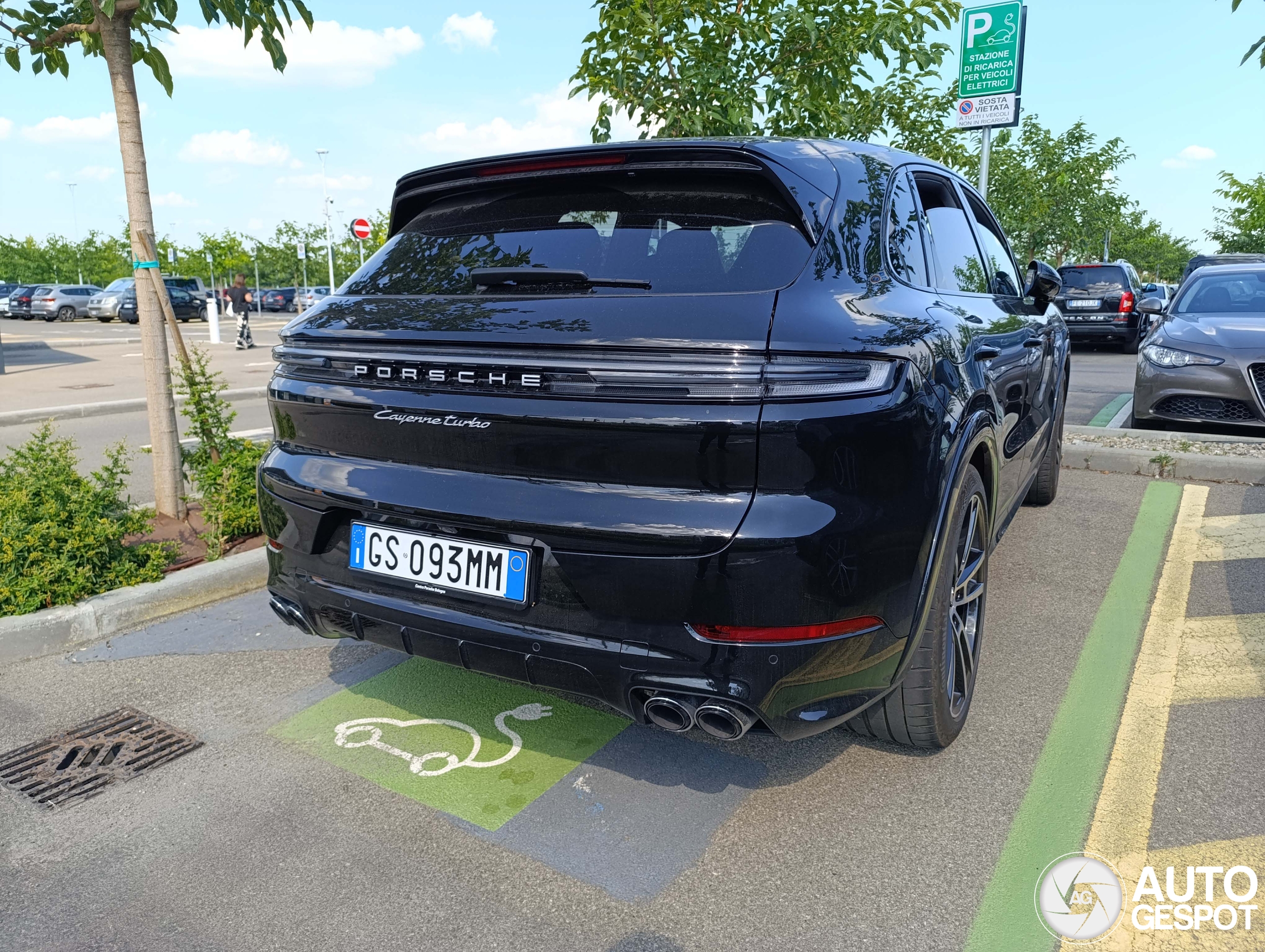 Porsche 9YA Cayenne Turbo E-Hybrid