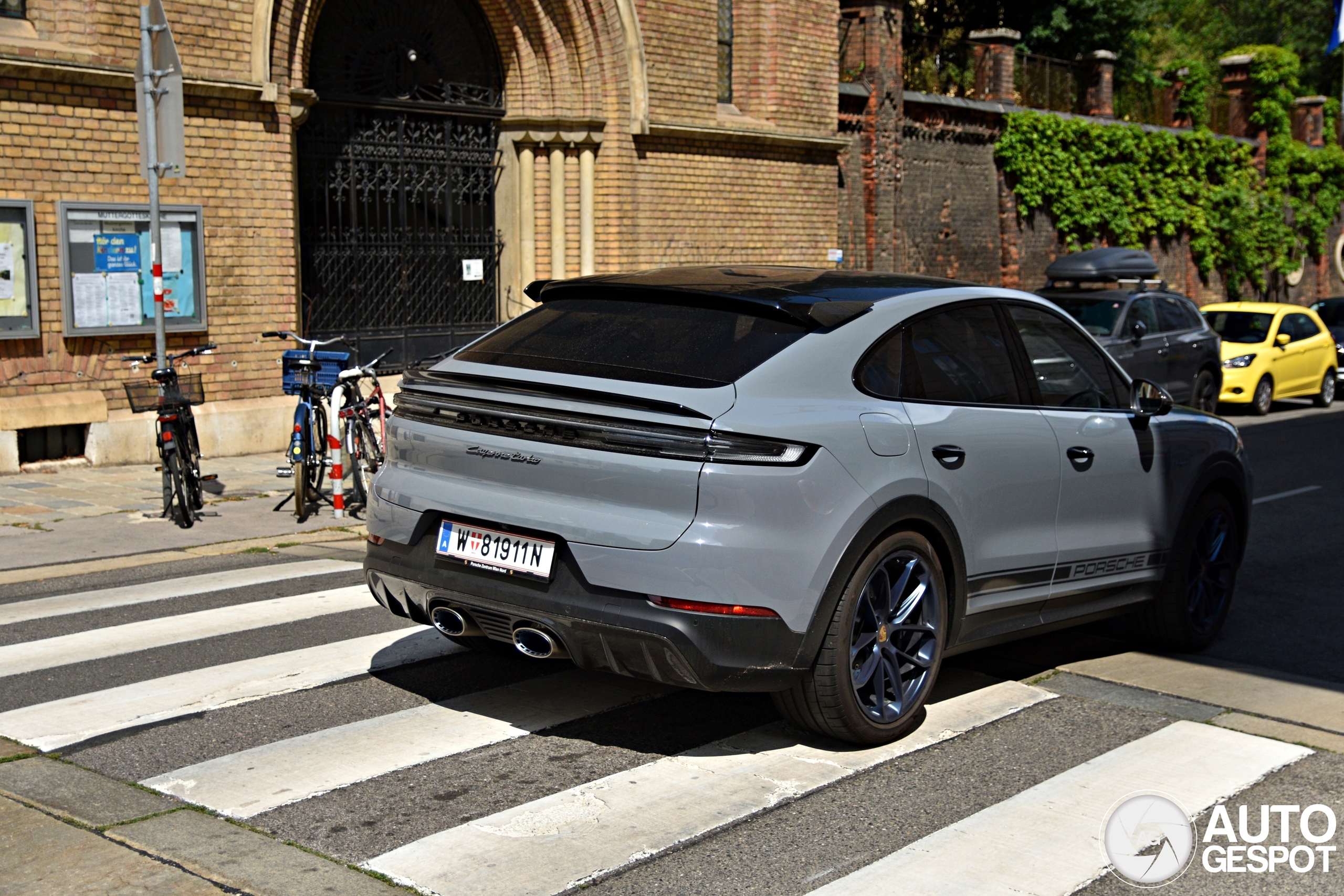 Porsche Cayenne Coupé Turbo E-Hybrid