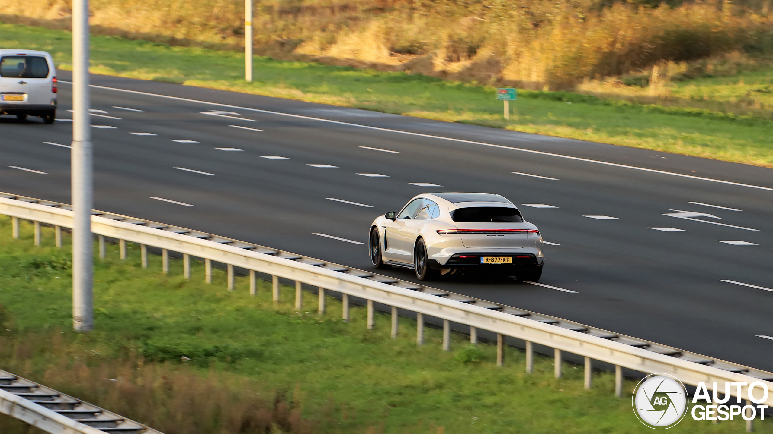 Porsche Taycan GTS Sport Turismo