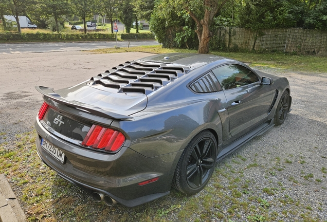 Ford Mustang GT 2015