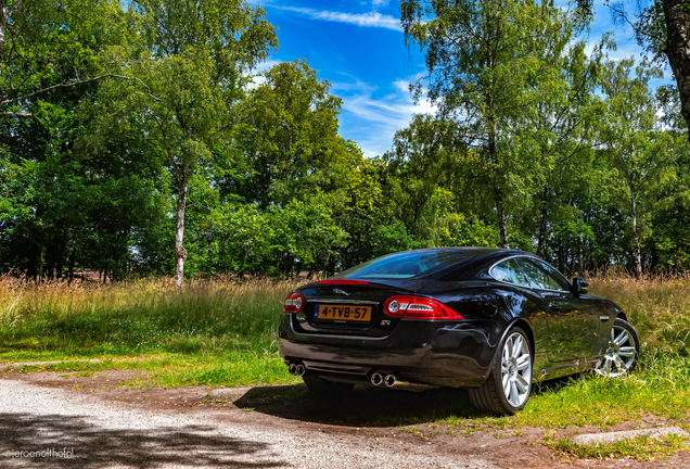 Jaguar XKR 2012