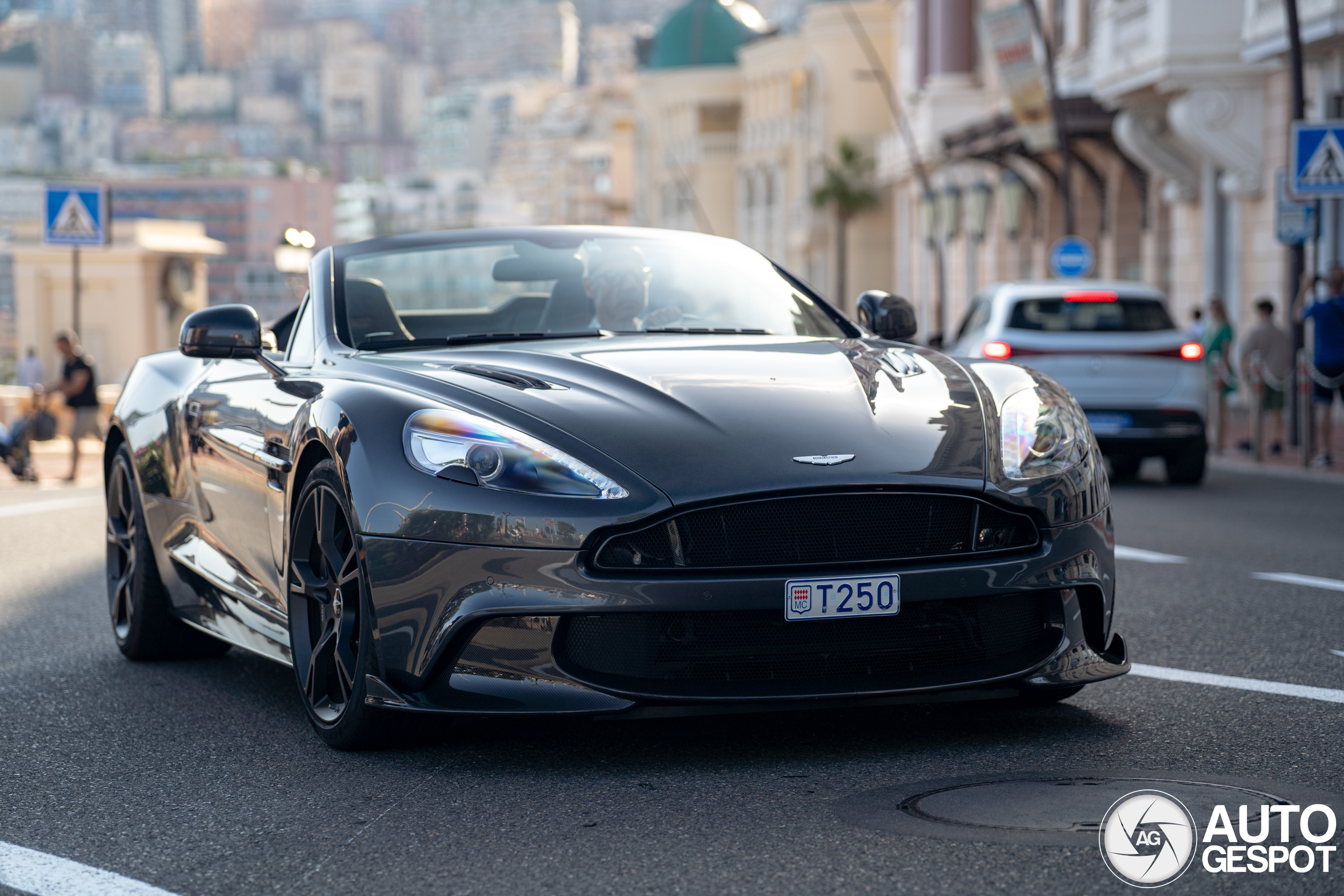 Aston Martin Vanquish S Volante 2017 Ultimate Edition