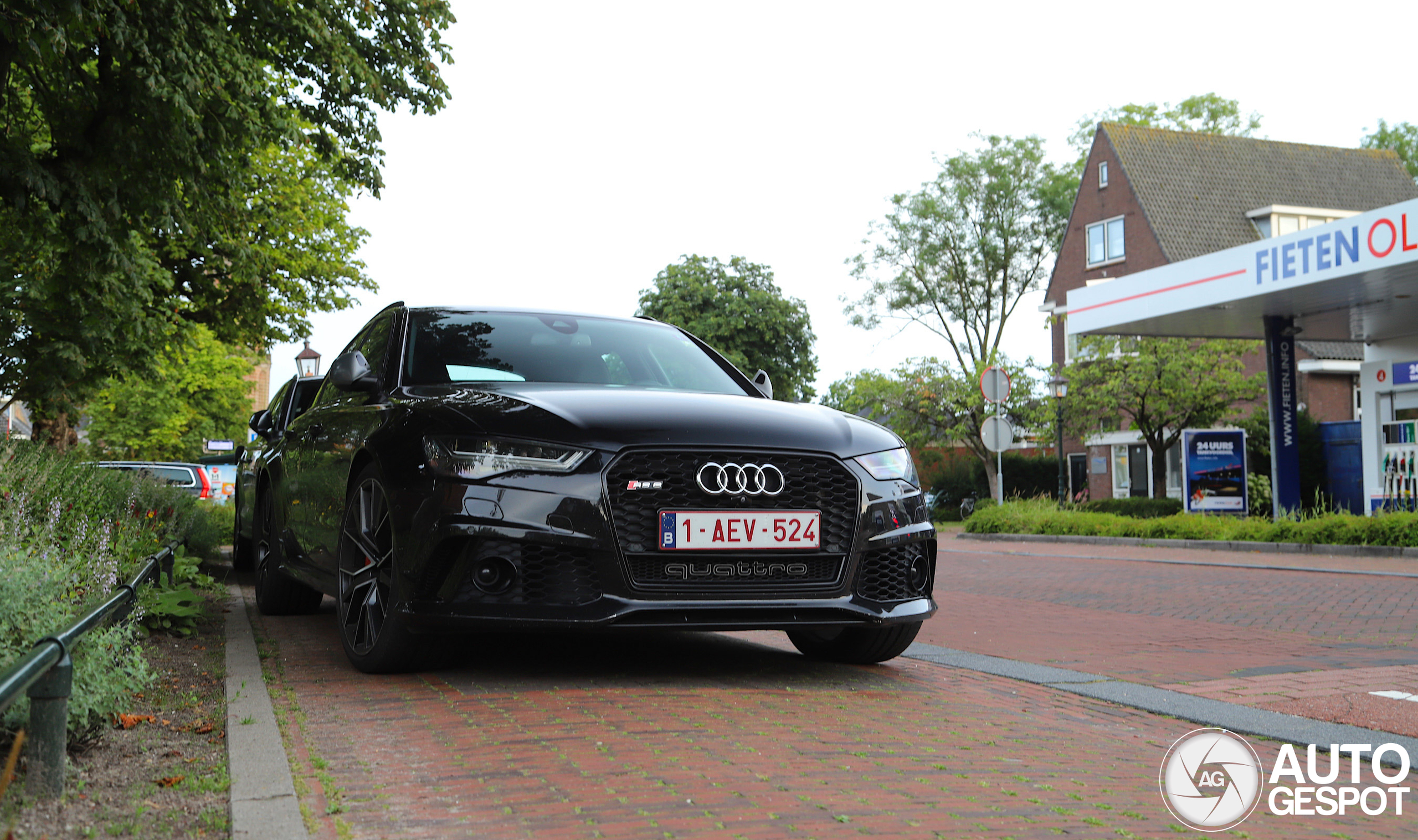 Audi RS6 Avant C7 2015