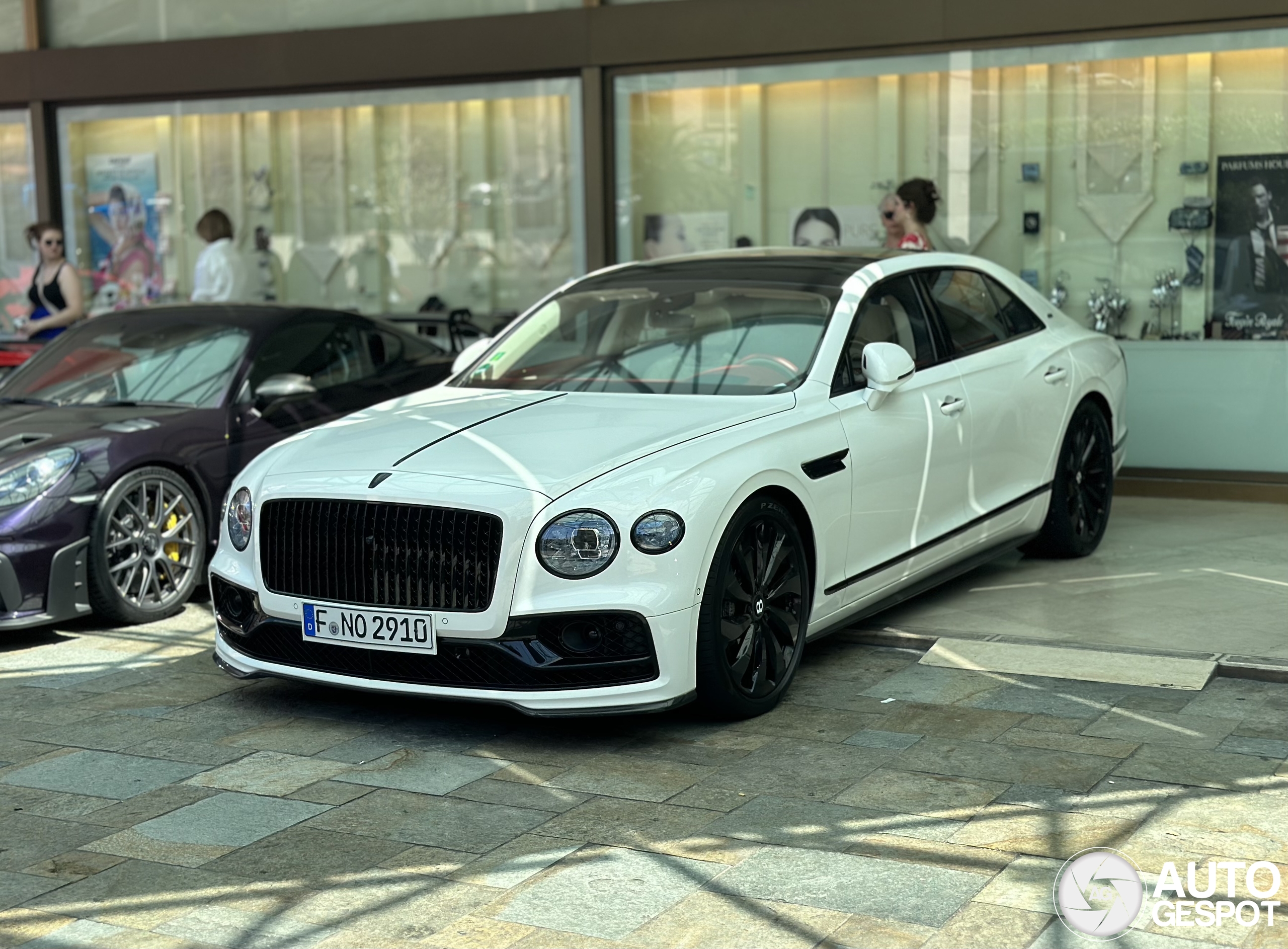 Bentley Flying Spur V8 2021 First Edition