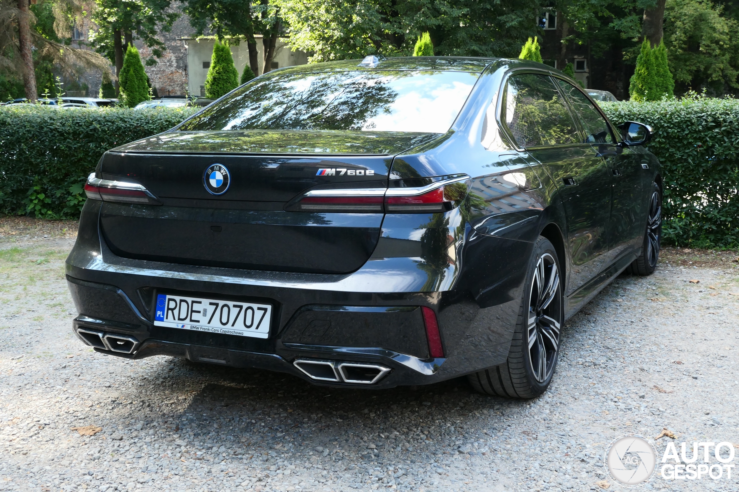 BMW M760e xDrive