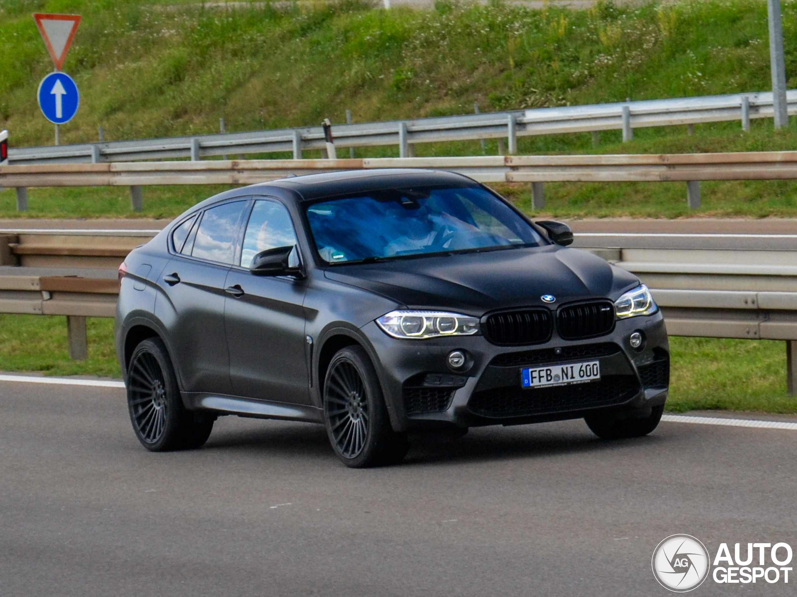 BMW X6 M F86